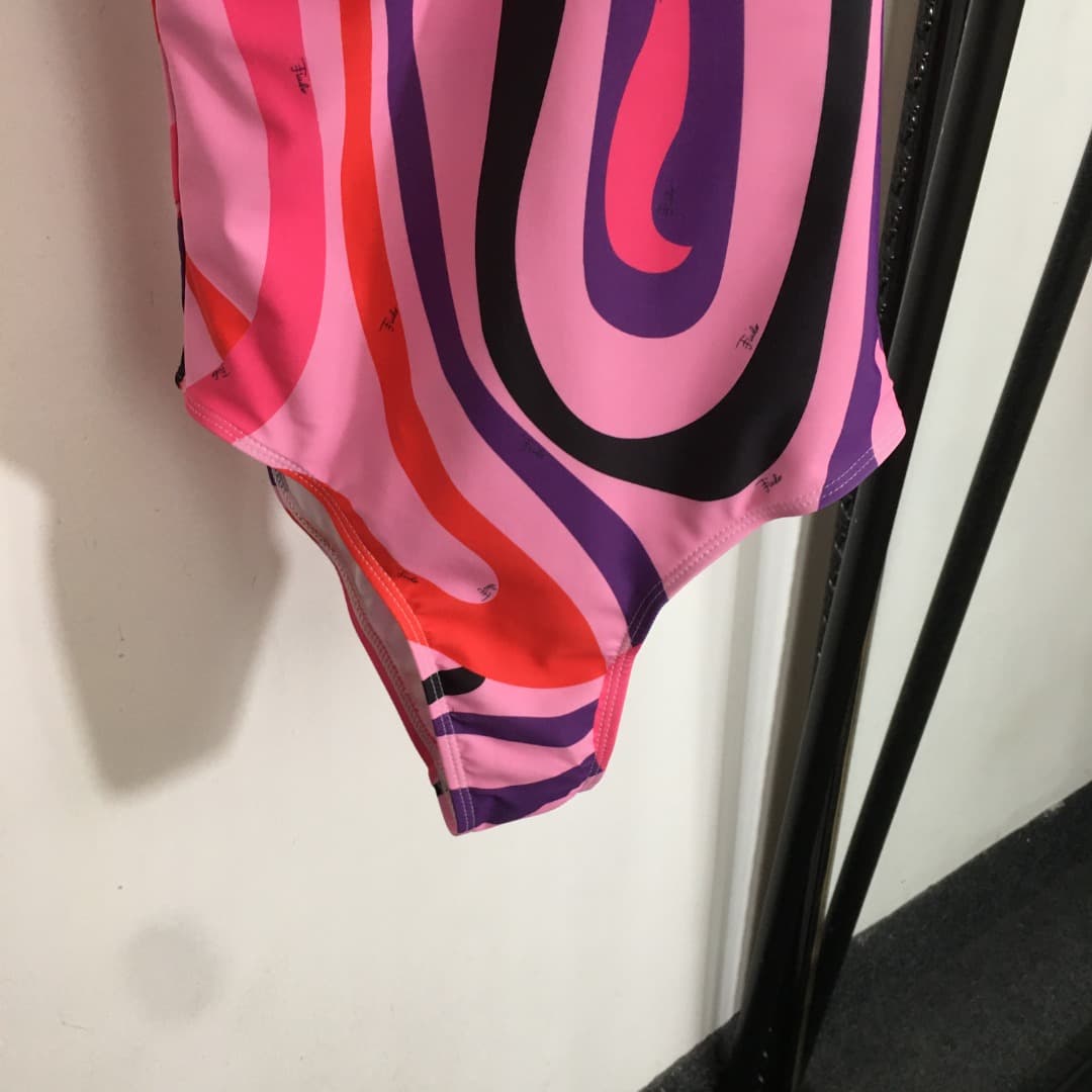 C24950 Style number 20252813 Pucc*. New model one-piece swimsuit with mixed-color prints and backless design, pink color, S-XL size. — image 3