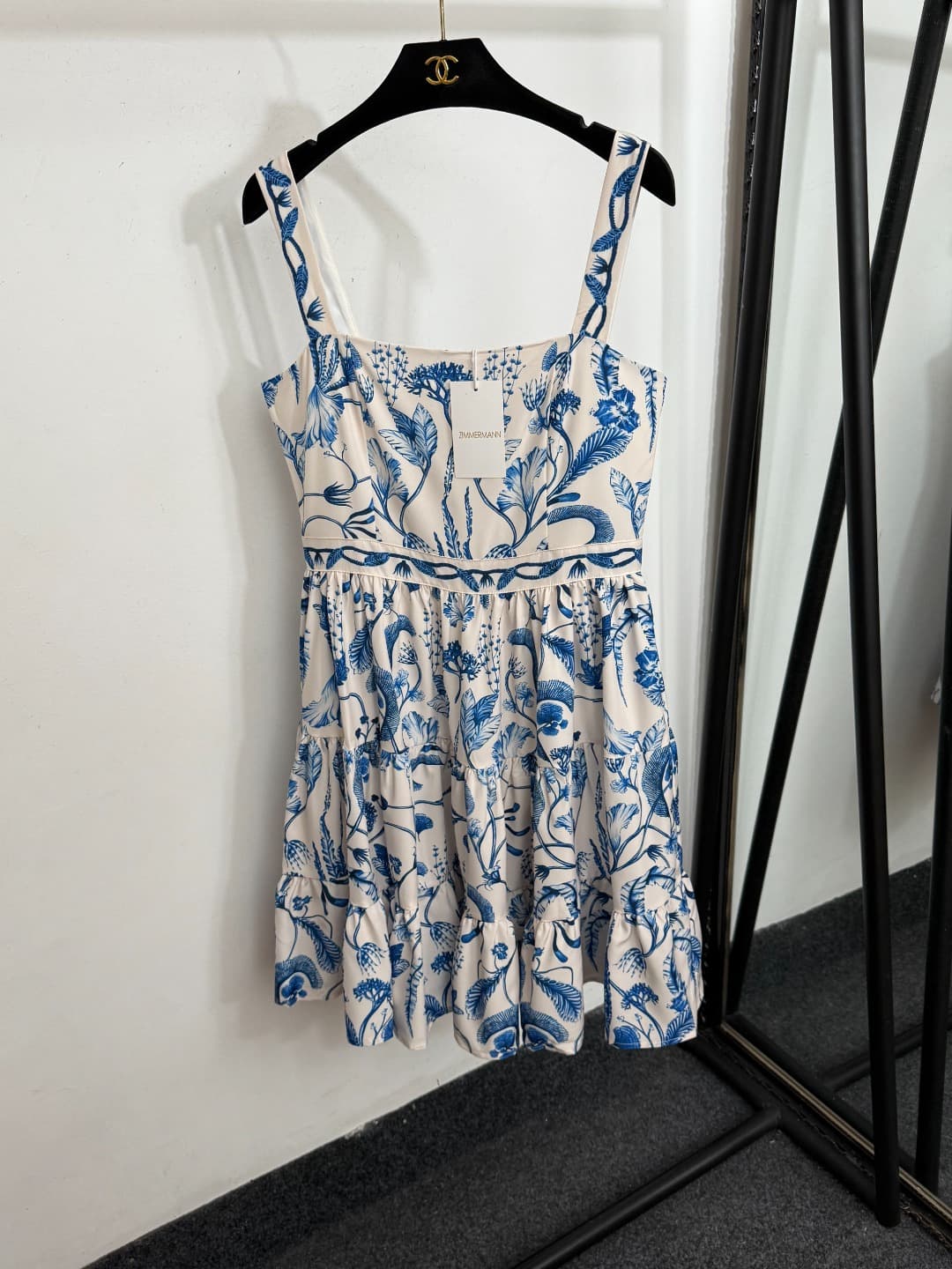 C18230 Style No. 20253779 Zimmermann new model, stylish vintage/retro flower print, belt-style skirt dress, short skirt, white, S-XL. [Size M: bust 86, waist 74, total length 91] — image 1