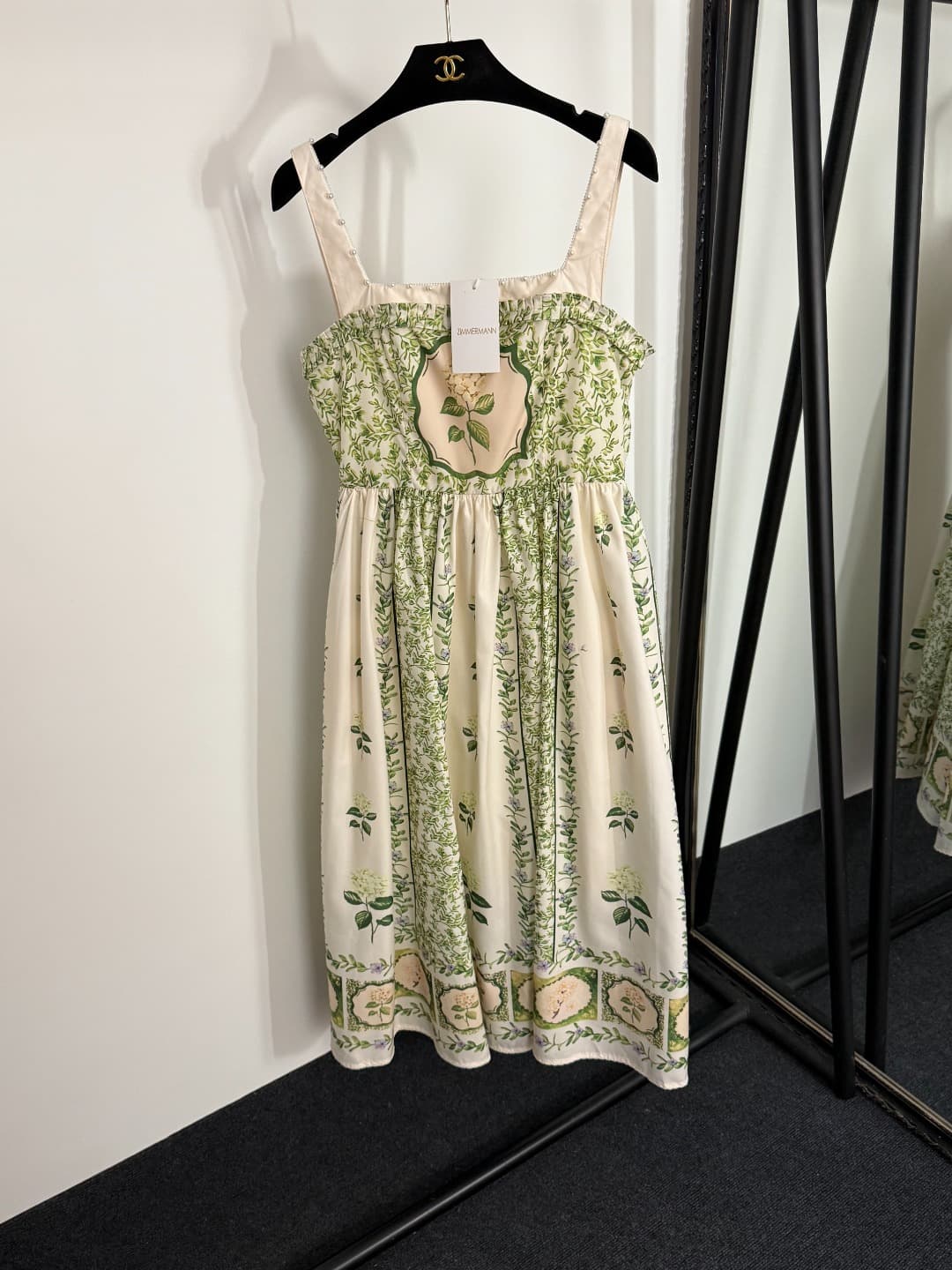C18276 Item number 20253956 Zimmermann new model, with green flower pattern and pearl-trimmed waistband. Dress in beige color, sizes S-XL. [Size M: Bust 82, waist 72, length 116] — image 1