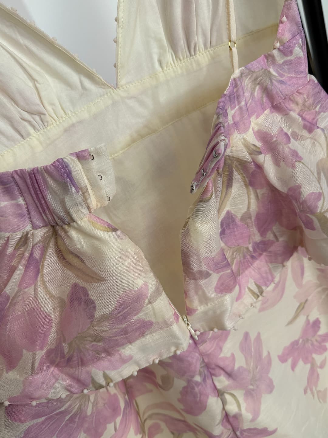 C18259 Item number: 20253959 Zimmermann – New model. Purple floral pattern,荷叶 shape waistline with bead details, V-neck dress with straps. Long dress, beige and black colors, sizes S-XL. [Size M; Elasticity of bust area: 76; Length: 140] — image 6