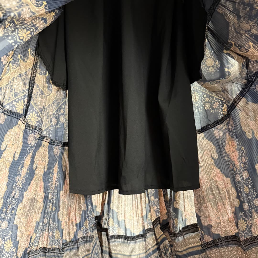 C18225 Style No. 20254025 Zimmermann Vintage/retro pattern print, 3D pleated V-neck mid-thigh short-sleeve dress. Long dress, black, apricot color, S-XL. [Size M: bust 84, waist 70, sleeve length 42, overall length 124] — image 7