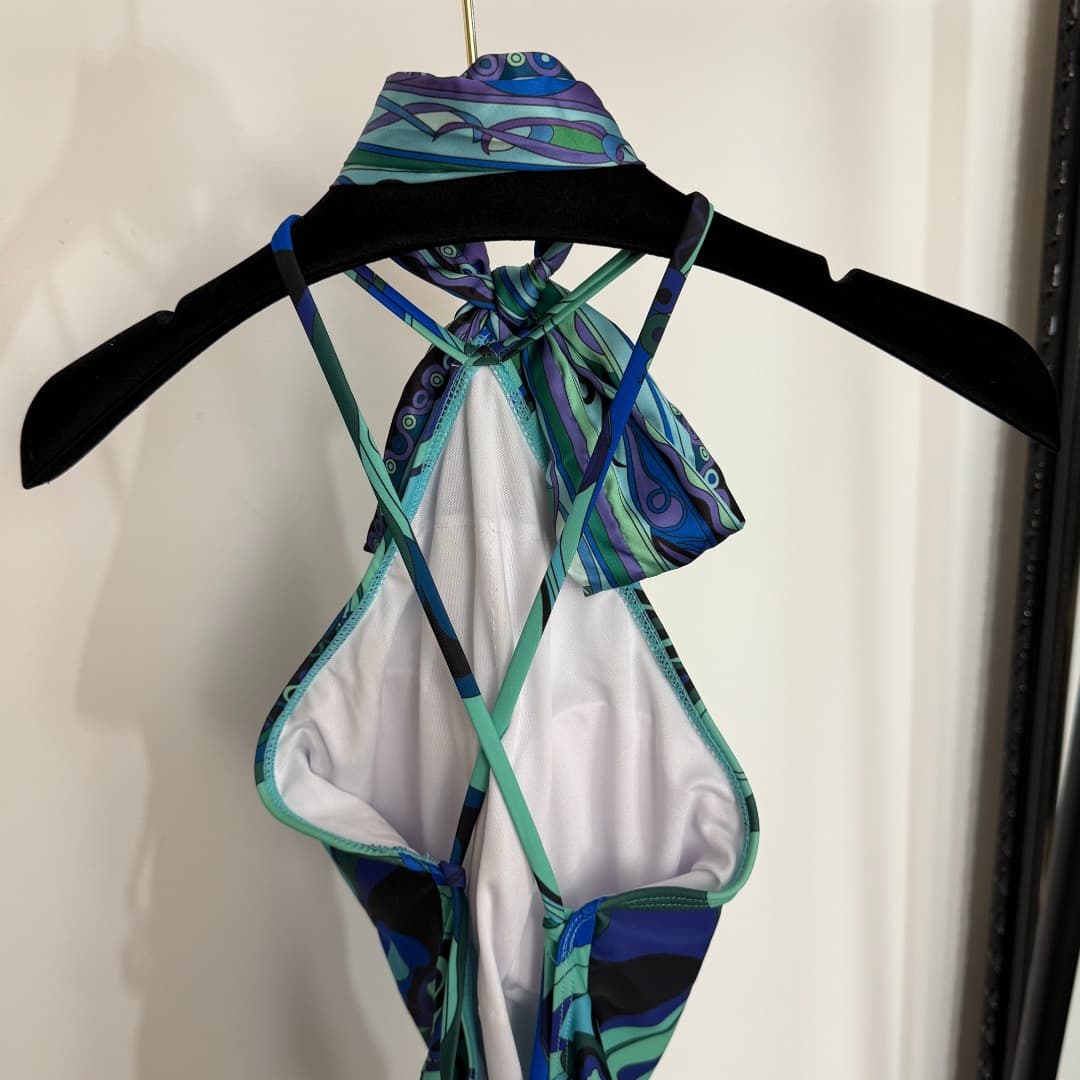 C24932 Style number 20254337 Pucc*. New model with abstract flower pattern print in mixed colors. Seductive, cool one-piece swimsuit with backless design (with silk scarf). Green color, sizes S-XL. — image 4