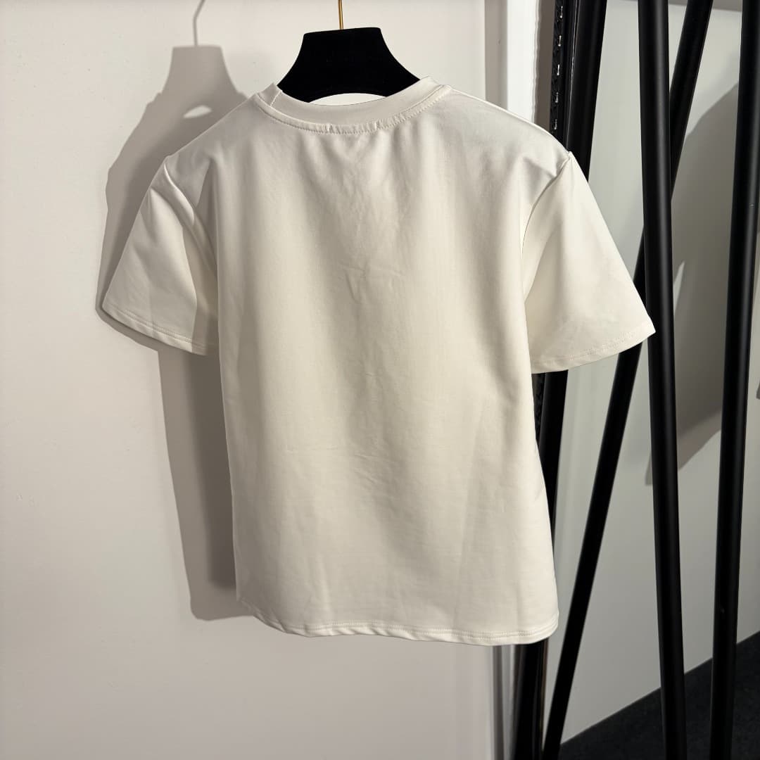 C18572 Item number: 20262598 Loew*. New sports set: short-sleeved T-shirt with rhinestone logo + loose-fitting pants. Colors: white, black. S-XL sizes available. [Size M: shoulder width 42, bust size 96, sleeve length 20, overall length 61; waist circumfe — image 4