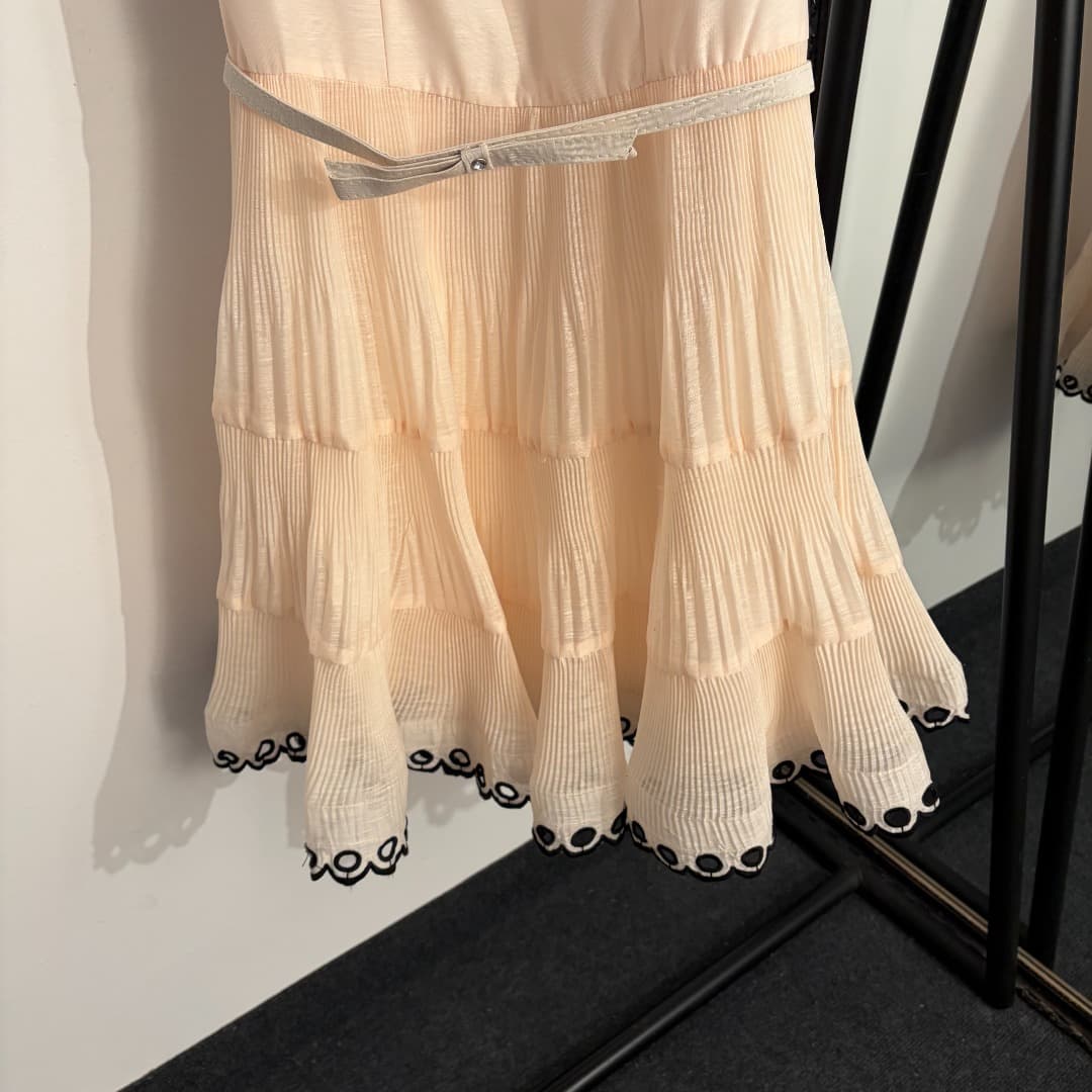 C18374 Style code: 20263273 Zimmermann* New model – bowed belt, lotus collar dress with straps. Short skirt, apricot color, black, S-XL sizes. [L size: bust circumference 98, waist circumference 82, length 93; weight: 0, 525kg] — image 3