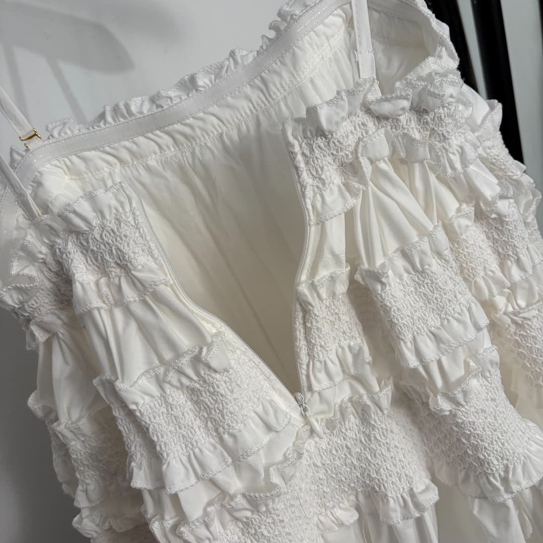 C18221 Item number: 20263979 Zimmermann* New design, lace and ruffled sweet doll-style straps, A-shaped top. Colors: white, black. S-XL sizes available. [S size: Chest circumference 66; Length 43; Weight: 0, 490kg] — image 7