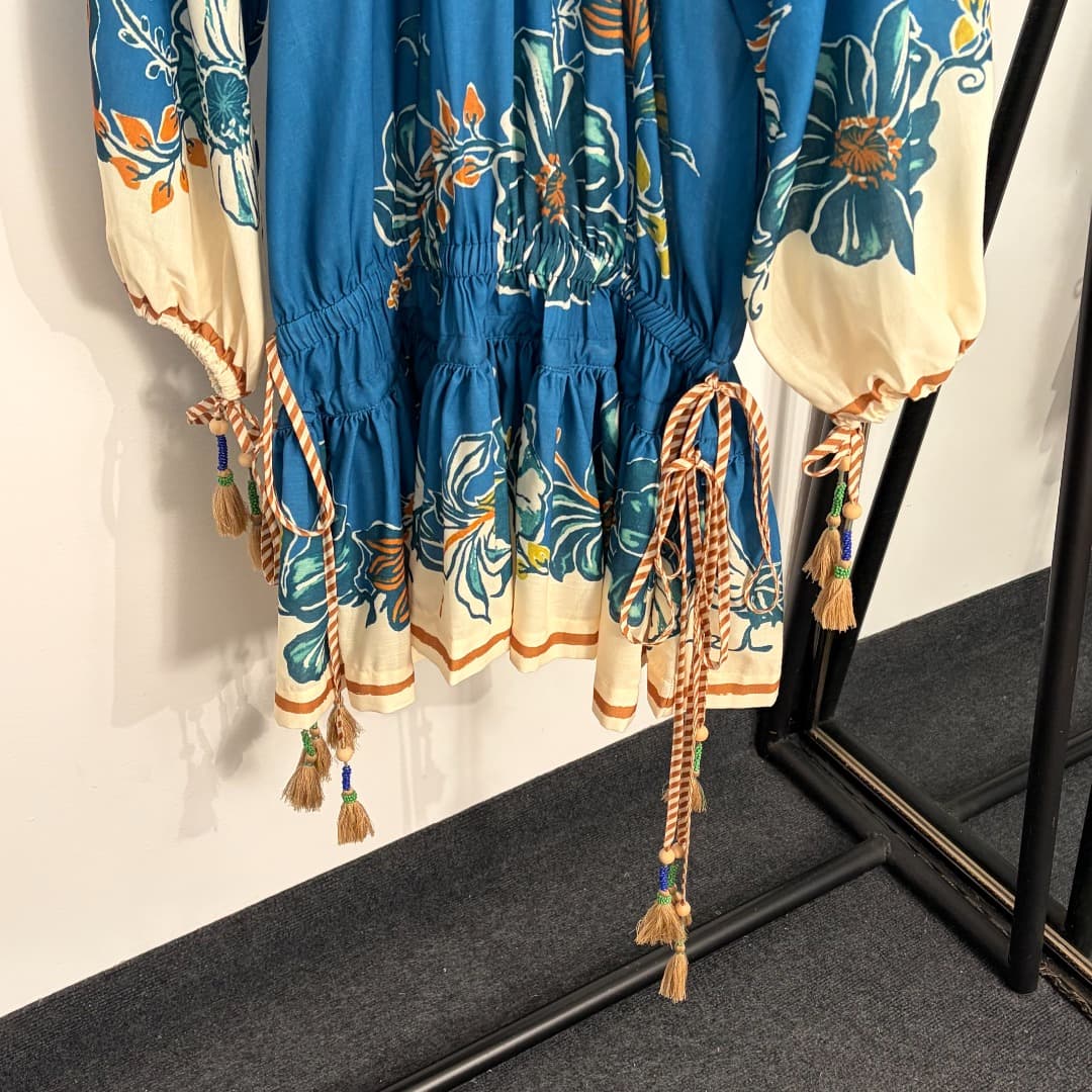 C18373 Item number: 20264253 Zimmermann* New model, floral print, drawstring, waist-cinching, long-sleeved dress with short skirt, blue color, S-XL sizes. [Size M: bust measurements 124, 68; length 92; weight 0, 605kg] — image 3
