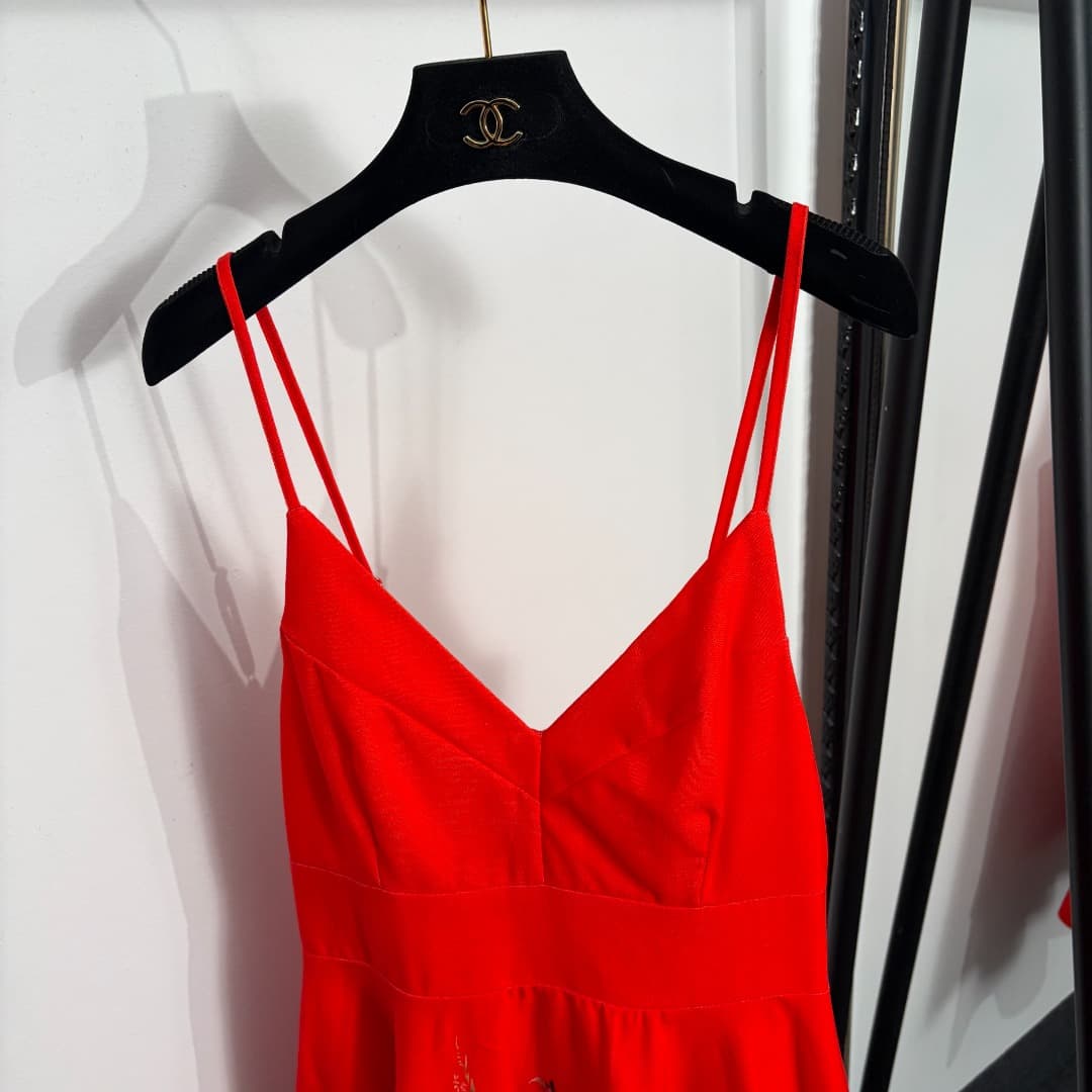 C18352 Item number: 20264403 Zimmermann* New model, colored flower print, elegant V-neck with straps dress. Short skirt, red color, S-XL sizes. [Size M: Waist 82 with elastic, waistline 72 with elastic, length 85; Weight: 0, 490kg] — image 2