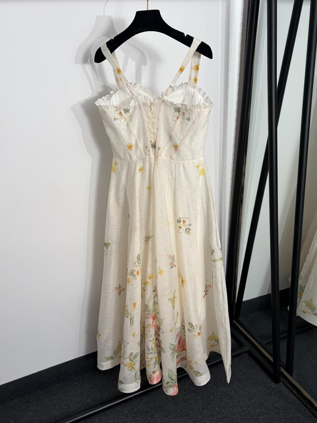 C18344 Style number 20264529 Zimmermann* New design with polka dot floral patterns. Midi strapless dress with lace trim, beige color, S-XL sizes. [Size M: Elasticity of bust: 86; Elasticity of waist: 72; Length: 118; Weight: 0, 460kg] — image 6