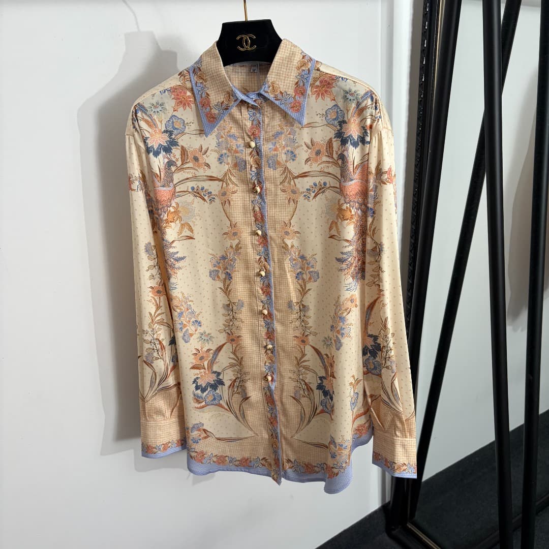 C18336 Item number: 20264582 Zimmermann* New set: long-sleeved shirts with peacock and bird prints, plus shorts. Colors: apricot, green. S-XL sizes available. [Size M: shoulder width 47, bust size 116, sleeve length 59, overall length 75-79; waist circumf — image 2