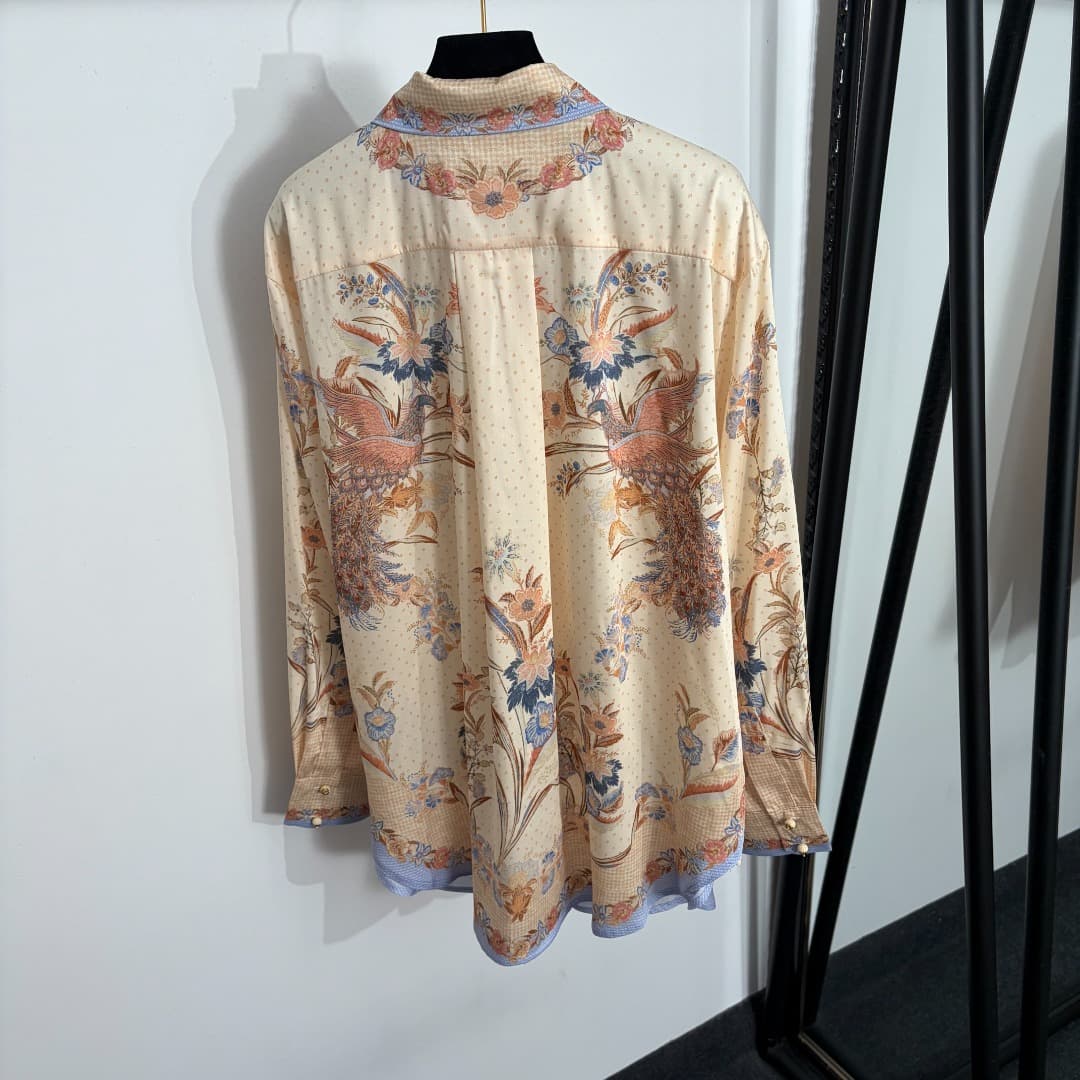C18336 Item number: 20264582 Zimmermann* New set: long-sleeved shirts with peacock and bird prints, plus shorts. Colors: apricot, green. S-XL sizes available. [Size M: shoulder width 47, bust size 116, sleeve length 59, overall length 75-79; waist circumf — image 4