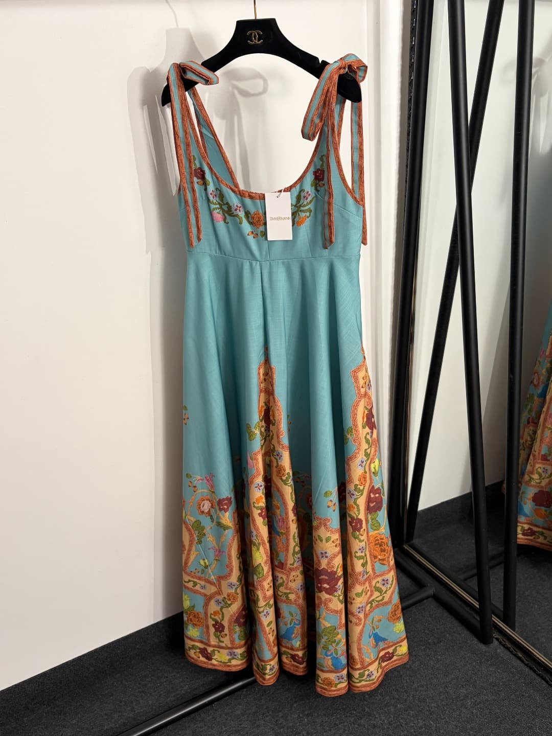 C18327 Item number: 20264614 Zimmermann* Vintage/retro floral print bowed skirt dress. Long dress, lake blue color, S-XL sizes. [Size M: Elasticity at bust: 84; elasticity at waist: 82; length: 132; weight: 0, 835kg] — image 1
