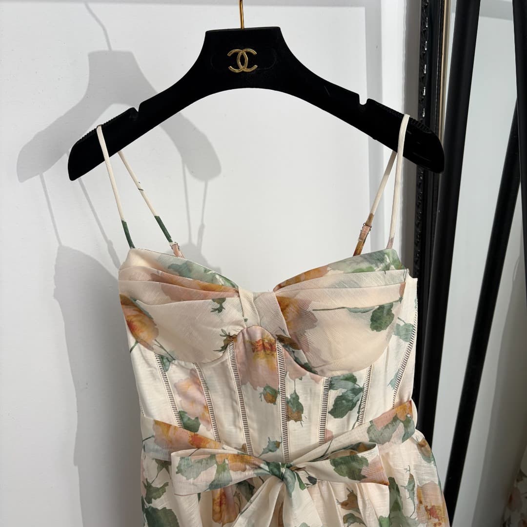 C18323 Item number: 20264682 Zimmermann* New model, elegant style, linen fabric with floral patterns. Belted, waist-cinching, bustier dress in beige color. S-XL sizes available. [S size: Elasticity of bust: 78; elasticity of waist: 72; length: 115; Weight — image 2