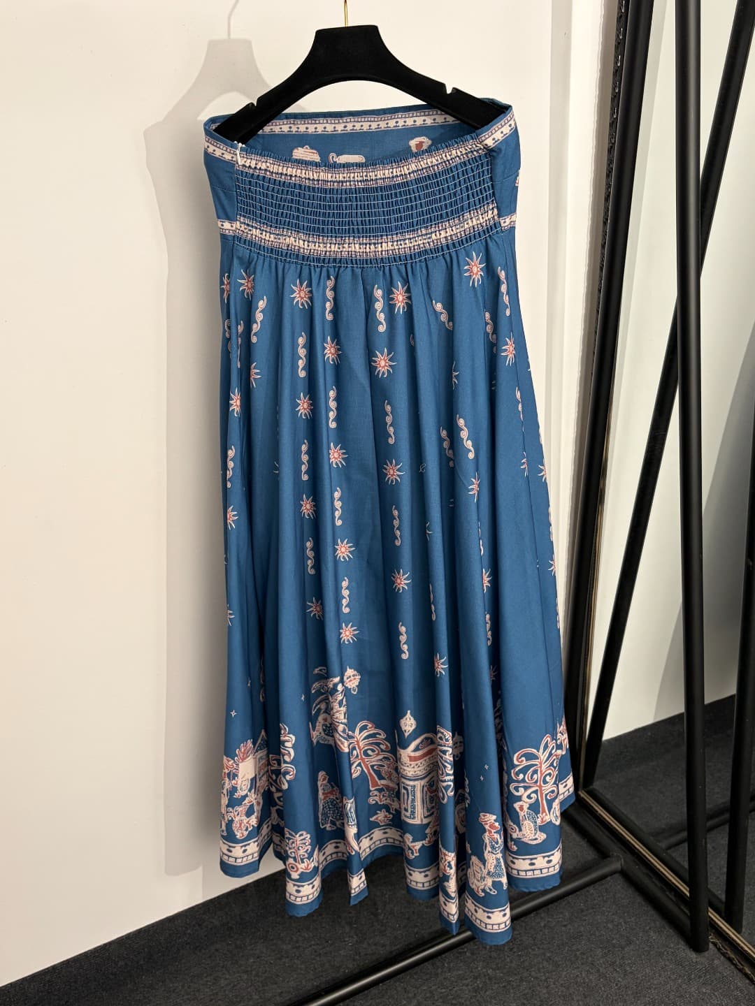 C18321 Item number: 20264688 Zimmermann* Vintage/retro totem print strapless dress, long dress, navy blue, S-XL. [S size: elasticized bust circumference 76, elasticized waist circumference 76, length 116; Weight: 0, 605kg] — image 5