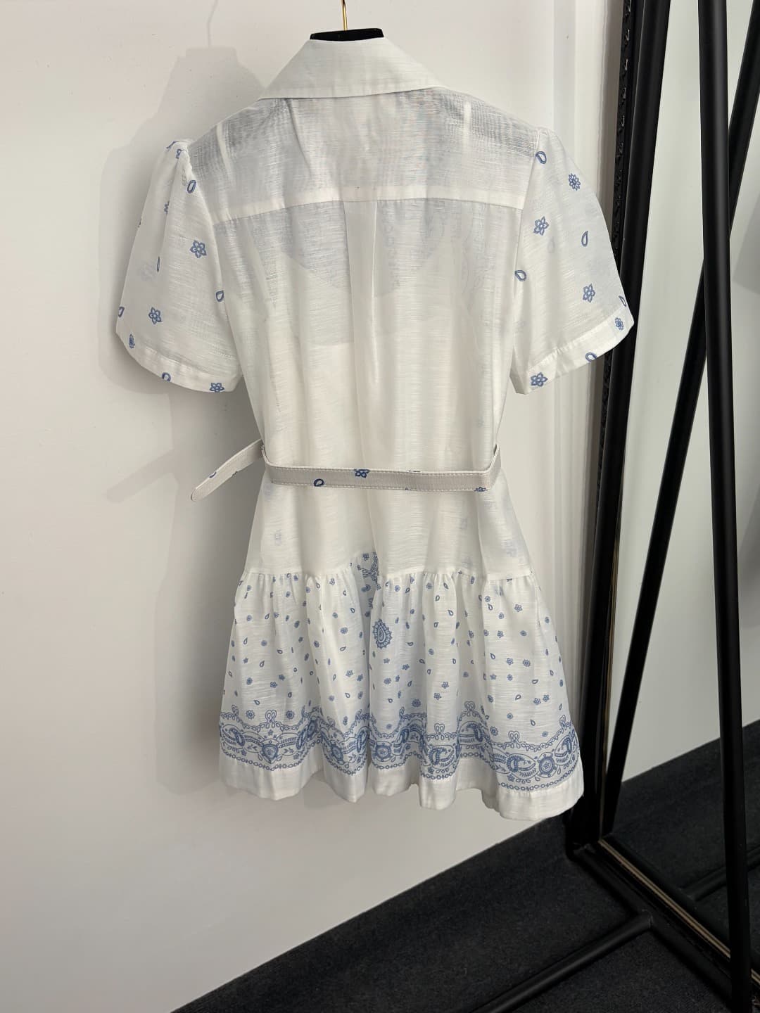 C18304 Size 20264827 Zimmermann* Vintage/retro pattern print short-sleeve shirt dress with skirt, belt, suspender lining, white, S-XL. [Size M: bust 88, length 65; shoulder width 37, bust 94, sleeve length 25, skirt length 90; weight: 0, 390kg] — image 7