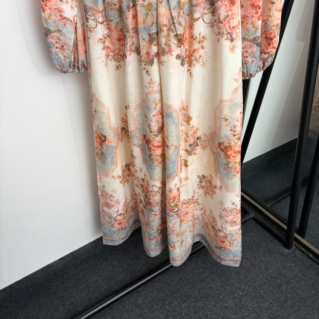 C18303 Style number 20264828 Zimmermann* New model – Elegant resort-style dress with print, long-sleeved V-neck gown. Long dress, beige color, sizes S-XL. [Size M: Bust 84, waist 72, sleeve length 59, overall length 128; Weight: 0, 580kg] — image 8