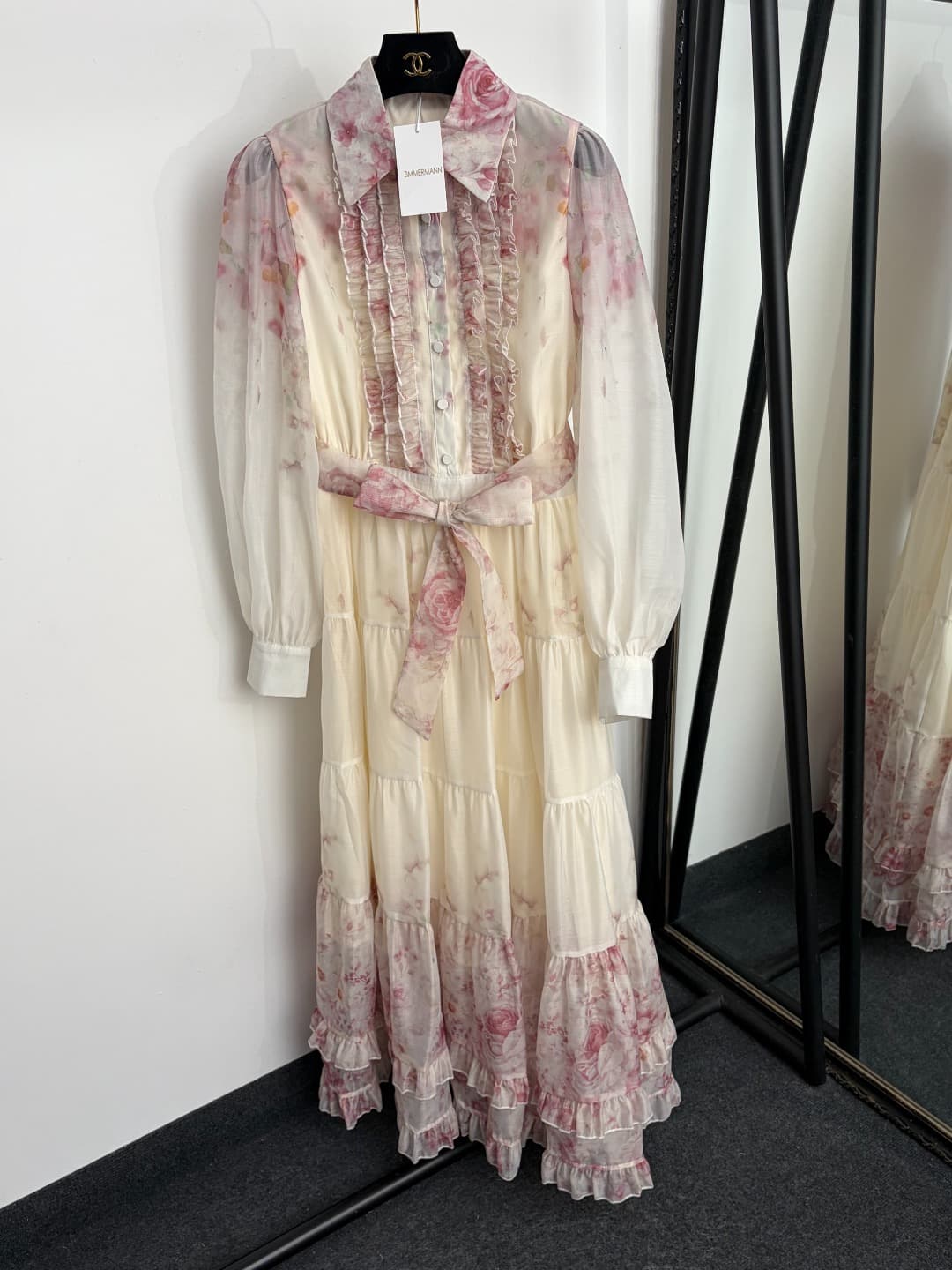 C18293 Style No. 20264846 Zimmermann* New model – Elegant print, ruffled cuffs, mid-length sleeve dress. Long dress, beige color, S-XL size. [Size M: Chest circumference 92, waist circumference 74, sleeve length 67, overall length 137; Weight: 0, 375kg] — image 1