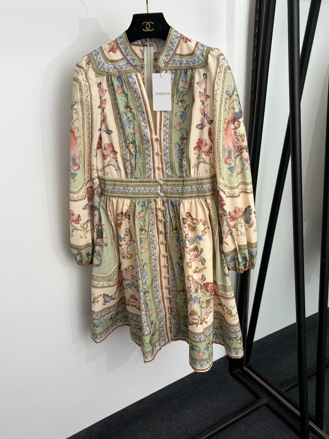 C18284 Style number 20264910 Zimmermann* Vintage/retro floral phoenix bird print V-neck long waist sleeve dress, green color, S-XL. [Size M: Chest circumference 86, waist circumference 70, sleeve length 60, overall length 92; Weight: 0, 490kg] — image 1