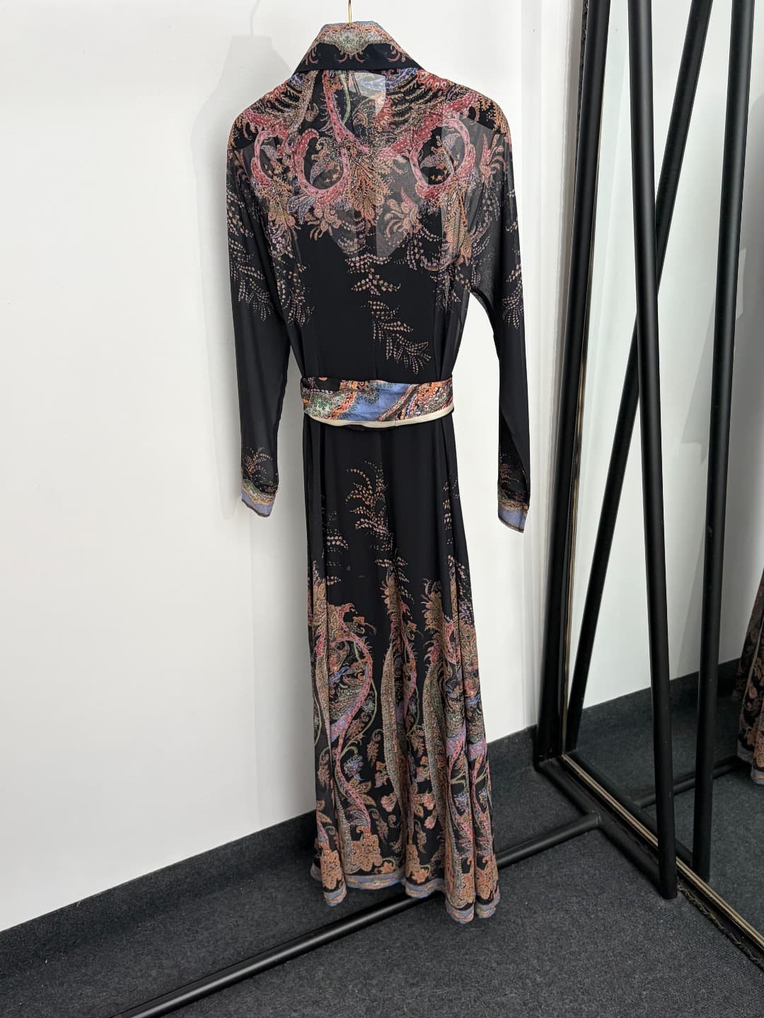C18277 Size 20265041 Zimmermann* Vintage/retro pattern print with straps, long sleeve dress. Long dress with inner bra, black color, S-XL. [S size: bust 92, length 101; bust 86, sleeve length 69, overall length 143; weight: 0.460kg] — image 7