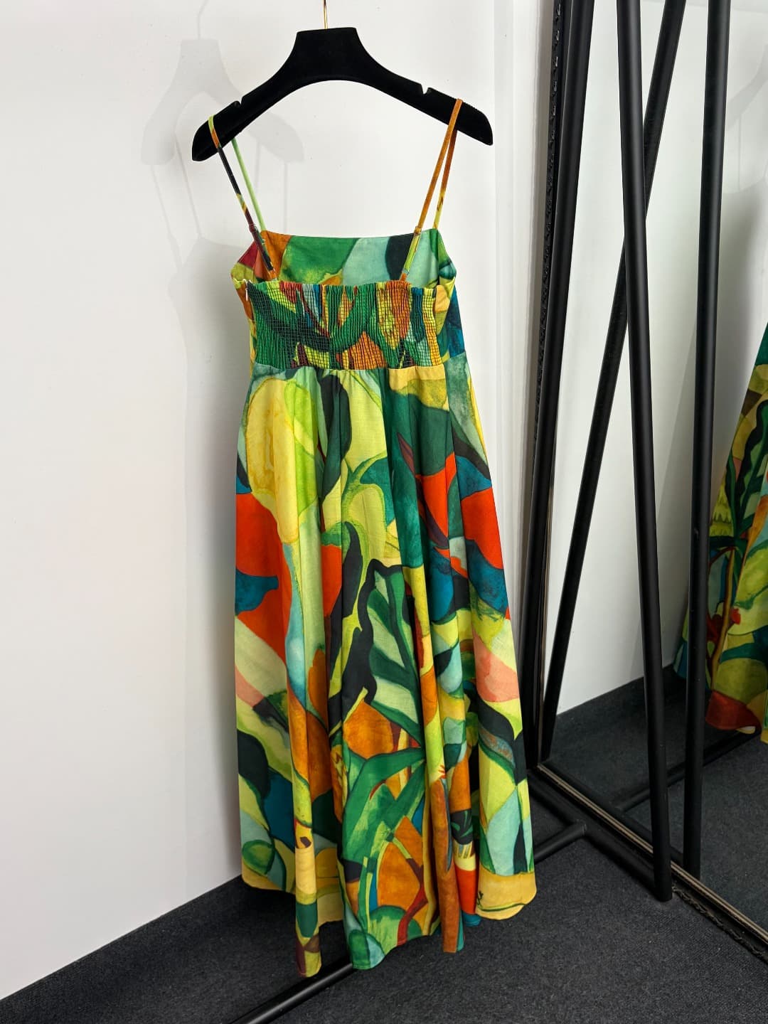 C18269 Item number: 20265275 Zimmermann* New design, artistic oil painting with plant pattern, sling dress. Long dress, yellow color, sizes S-XL. [Size M: Elasticity at bust: 70; Elasticity at waist: 68; Length: 116; Weight: 0, 695kg] — image 4