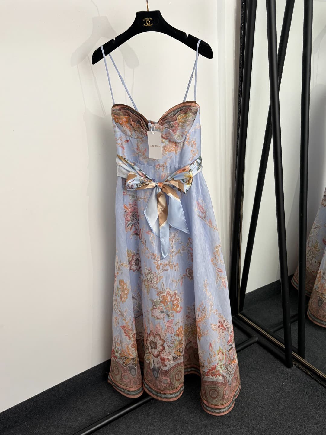 C18267 Style number 20265276 Zimmermann* Vintage/retro style dress with vacation-themed vintage prints, straps, waist-cinching, long dress, purple color, S-XL sizes. [Size M: Elasticity at bust 80, waist 70, length 117; Weight: 0, 445kg] — image 1
