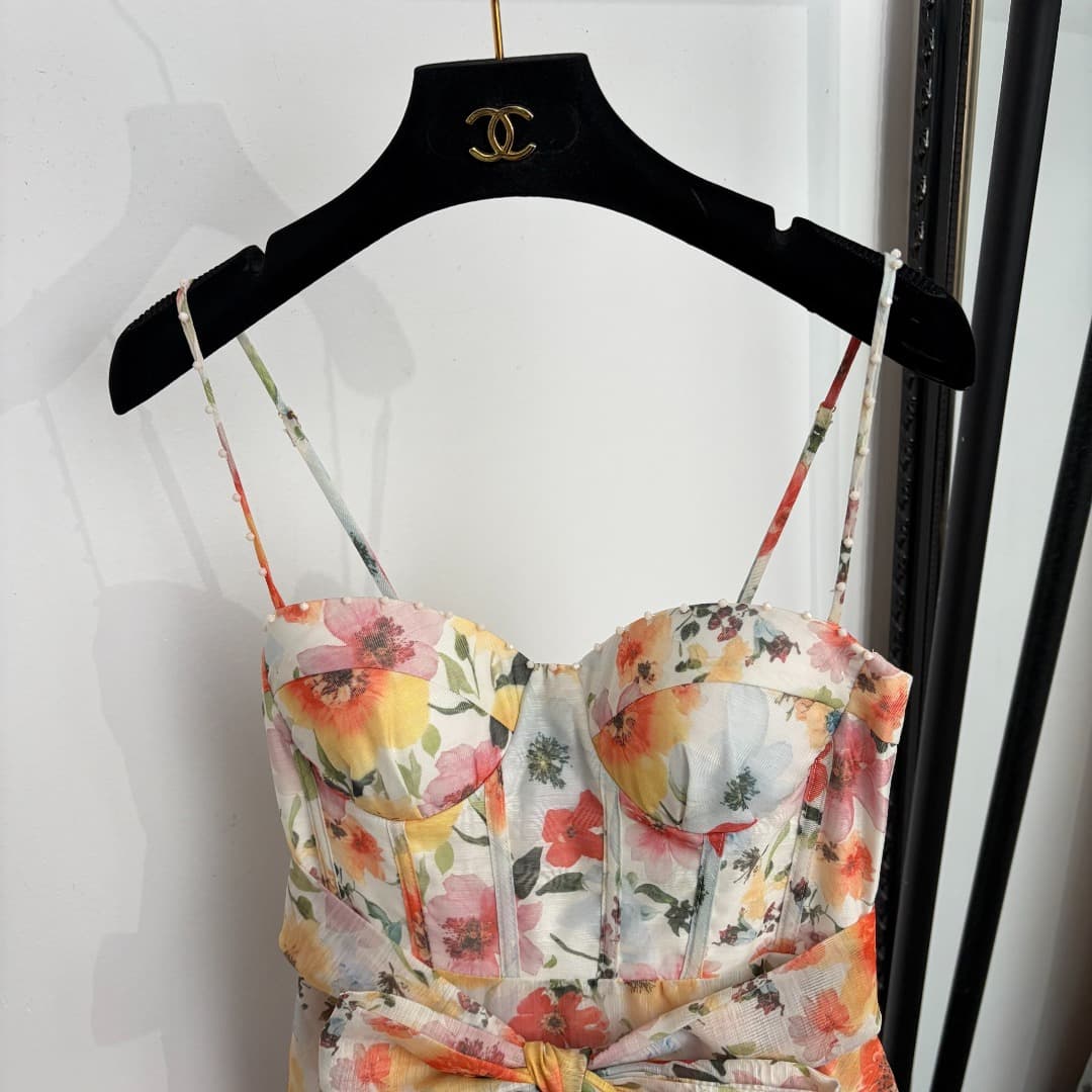 C18266 Style No. 20265277 Zimmermann* New model: vacation-themed dress with floral prints, straps, waist-cinching, halter neckline. Long dress, white color, sizes S-XL. [Size S: Elasticity at chest area 80; elasticity at waist 68; length 126; Weight 0, 53 — image 2