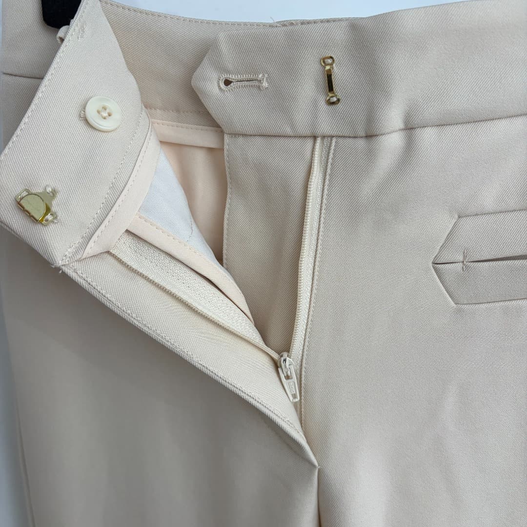 C18251 Style code: 20265729 Zimmermann*. New set: single-row gold buttons standing collar long-sleeved jacket + stylish curled-leg straight pants. Colors: beige, black. S-XL sizes available. [S size: shoulder width 40, bust circumference 90, sleeve length — image 6