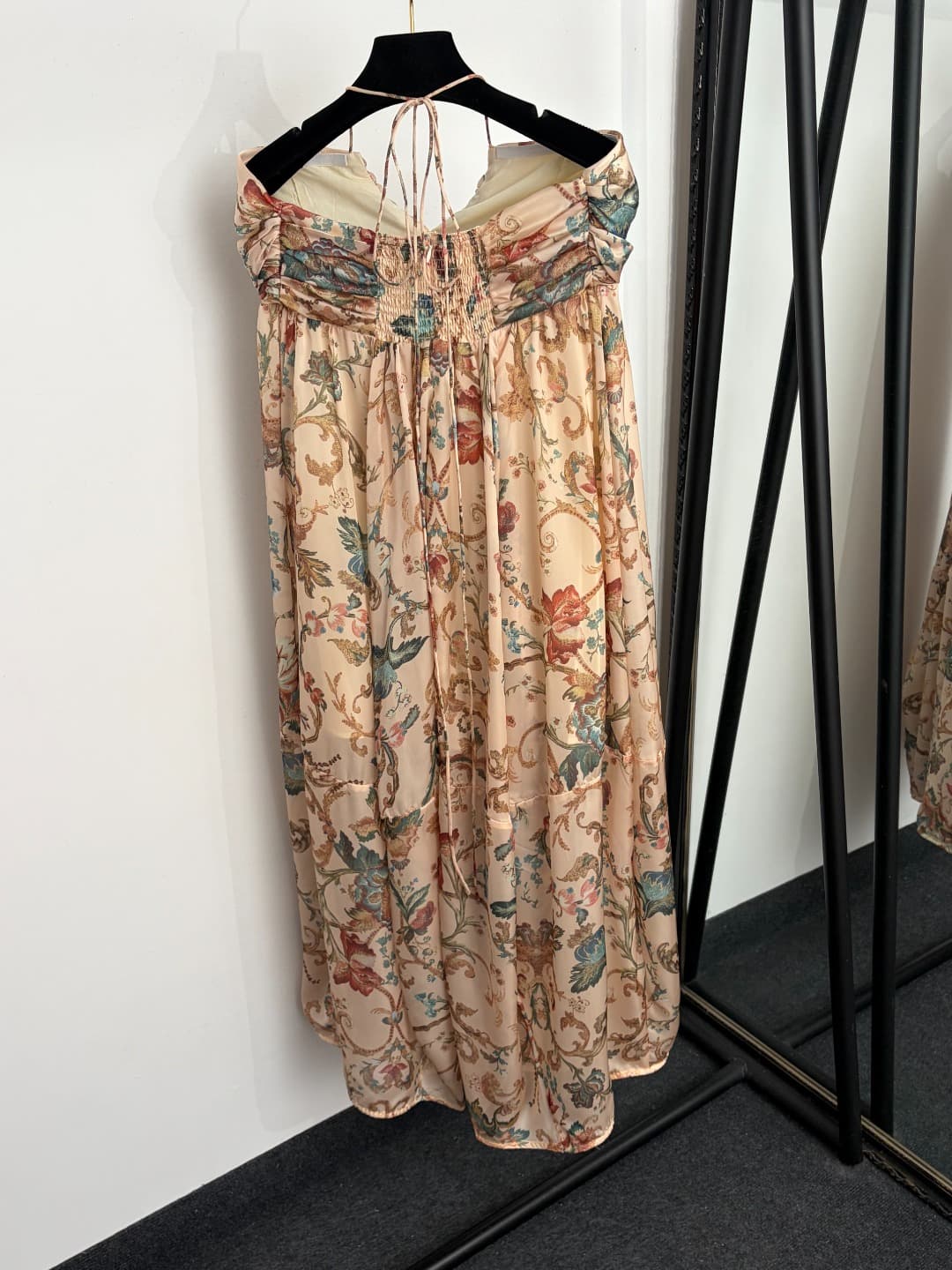 C18242 Style number 20265773 Zimmermann* Vintage/retro style, colored flower pattern, doll-like design with belted waist and halter back dress. Long dress, apricot color, S-XL sizes. [S size: elasticic bust, 76; elasticic waist, 74; long length, 118; weig — image 4