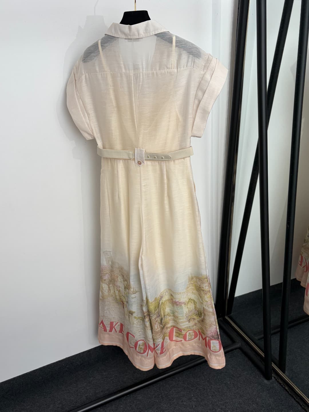 C18239 Style code: 20265978 Zimmermann*. New度假-style print suit with a fitted collar, short sleeves, and long pants. It comes with a lining of straps. Color: beige. S-XL sizes available. [For size M: bust measurement 90; length 30; bust measurement 80; wa — image 7