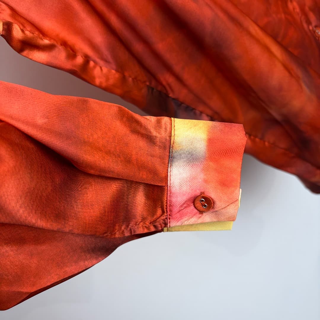 C18234 Item number: 20265980 Zimmermann* New set: gradient-colored print long-sleeved shirt + elastic waist shorts, red color, S-XL sizes. [S size: bust circumference 132, sleeve length 63, overall length 83; waist circumference 68, elastic material; over — image 4