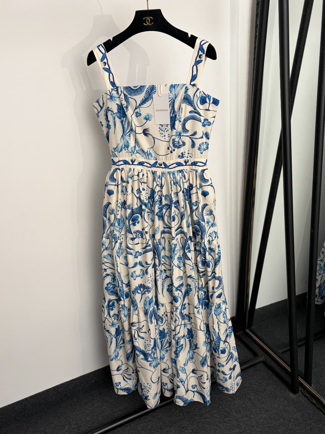 C18231 Size code 20266118 Zimmermann* Vintage/retro new model, blue vintage floral print mid-rise skirt dress. Long dress, white, S-XL. [Size M: bust 86, waist 70, length 130; weight: 0, 765kg] — image 1