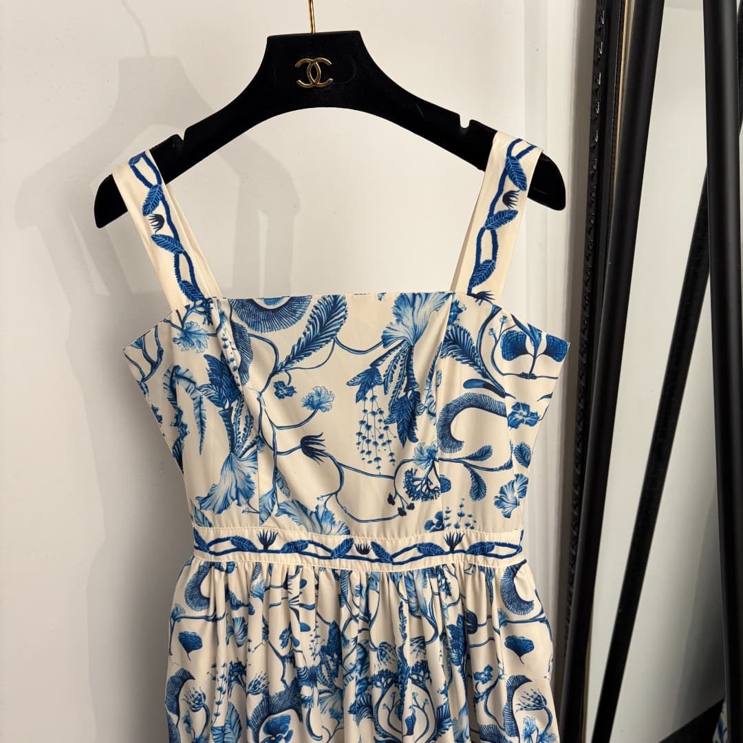 C18231 Size code 20266118 Zimmermann* Vintage/retro new model, blue vintage floral print mid-rise skirt dress. Long dress, white, S-XL. [Size M: bust 86, waist 70, length 130; weight: 0, 765kg] — image 2
