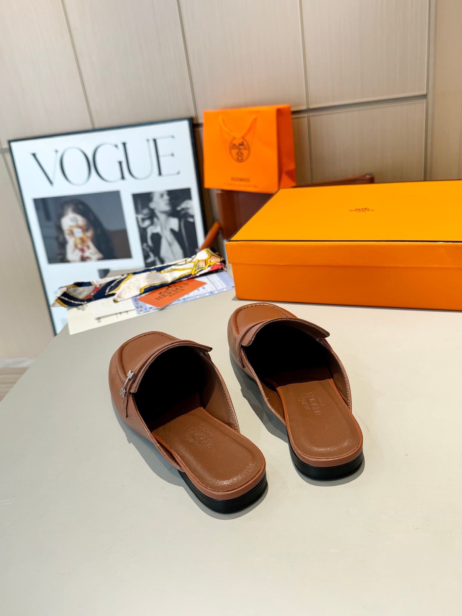 D8023 Hermès Groupie square-toe H-closure mules – semi-high heels and flat heels. The fit provided by the store is unparalleled. These mules feature H-closure closures made of canvas and calfskin, along with mini silver Paris clasps and contrasting trim.  — image 6