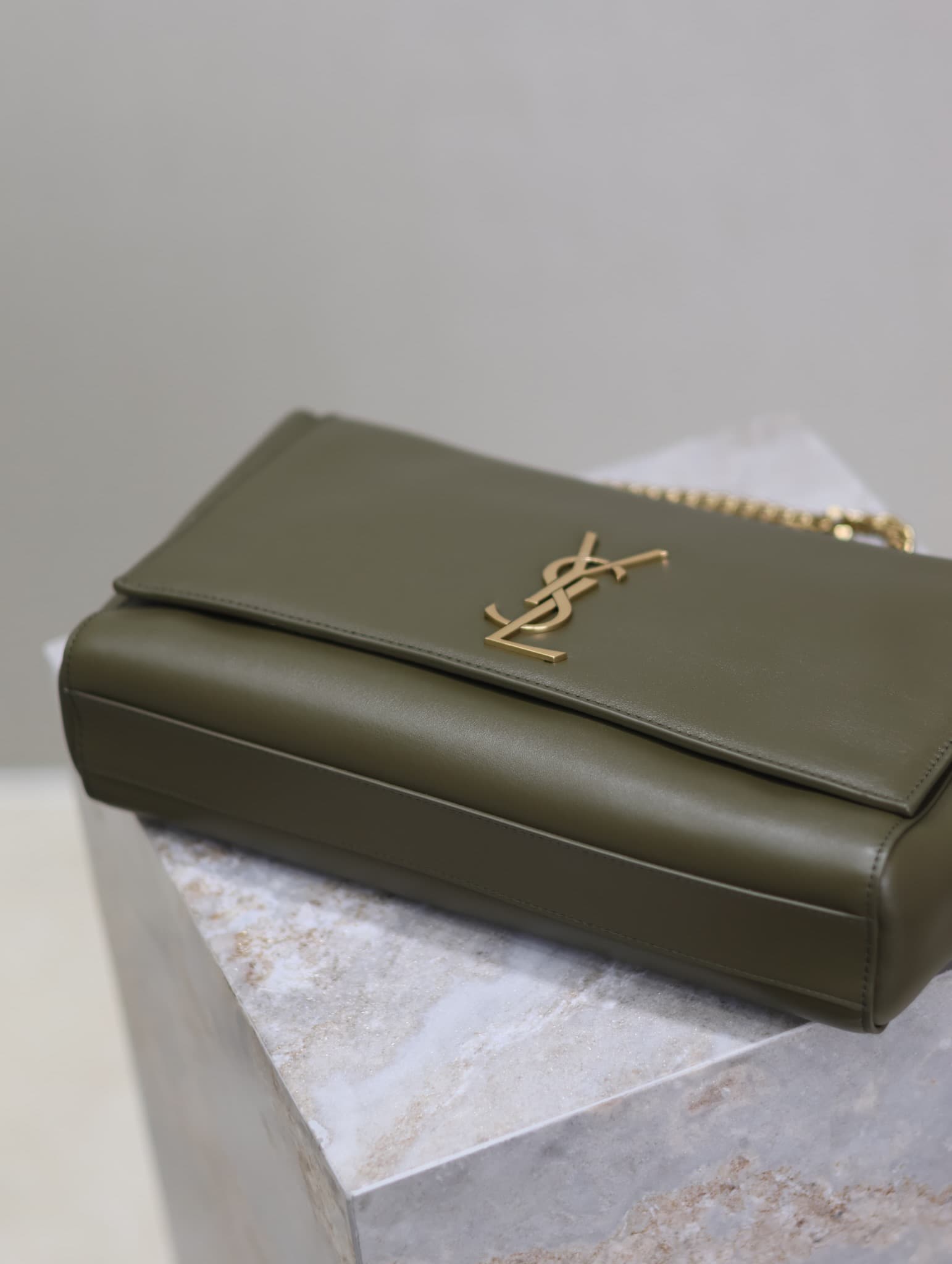 C8564 Kaki green suede — image 6