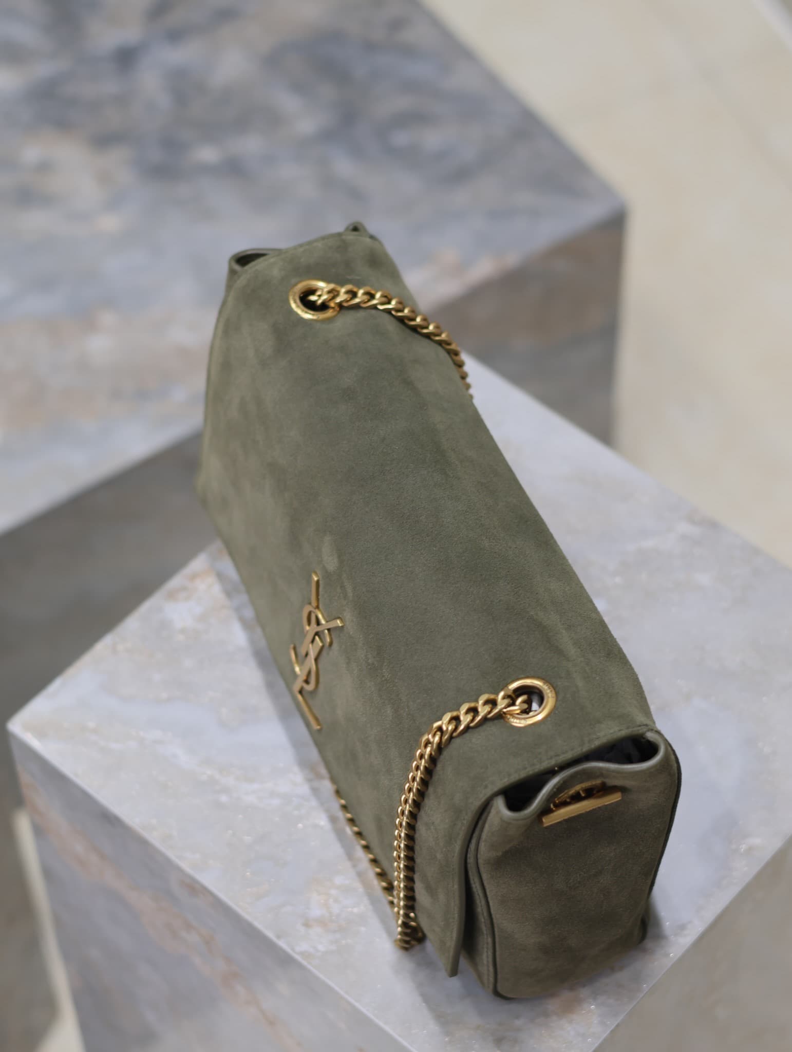C8563 Kaki green suede — image 4