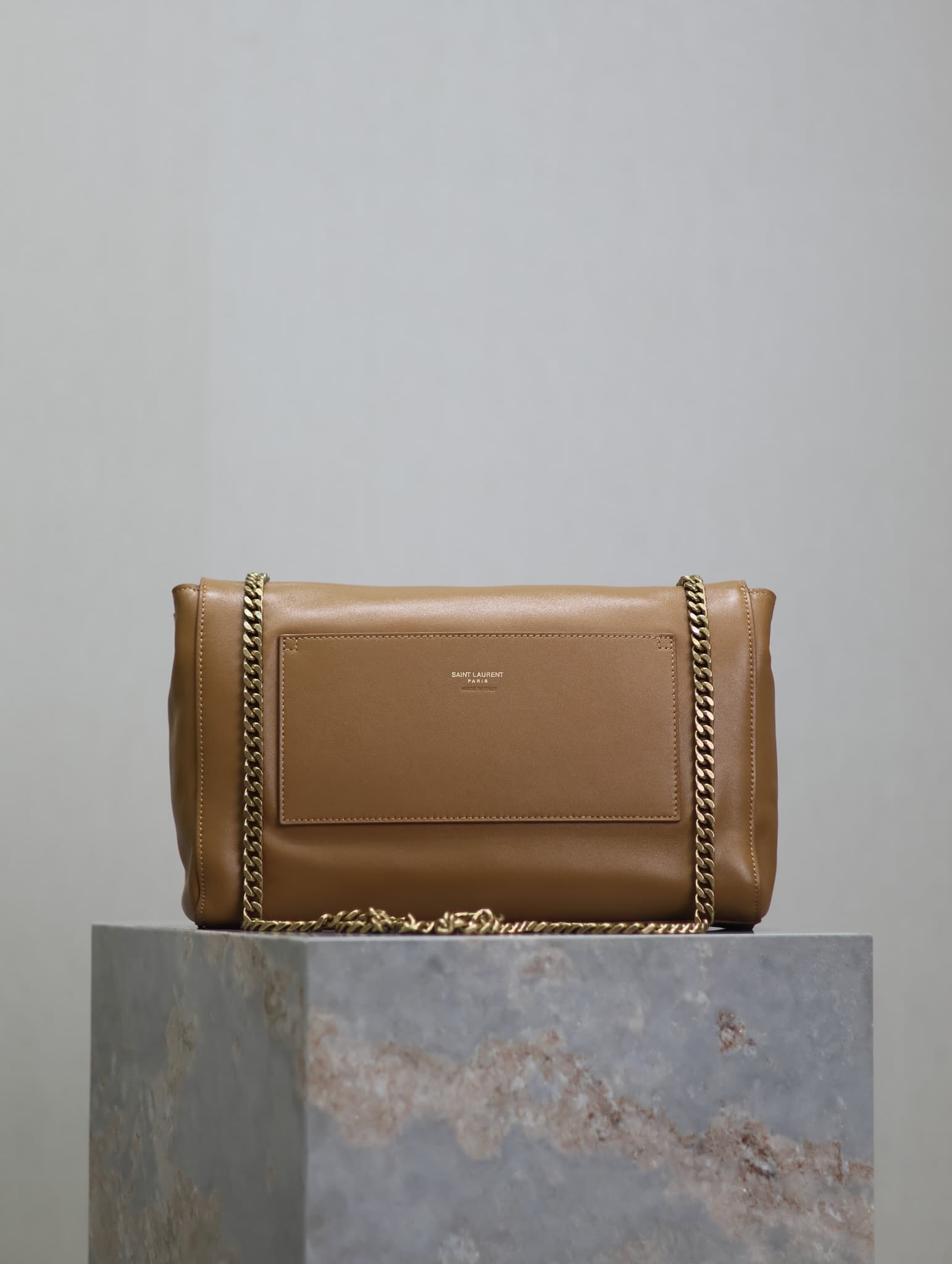C8570 Earthy yellow mouton leather· — image 5