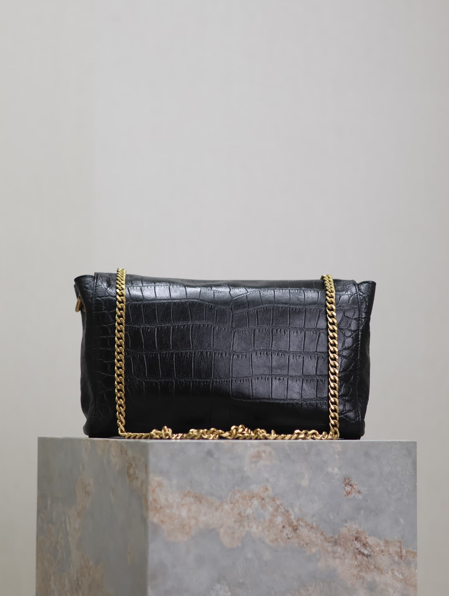 C8573 Black crocodile pattern / ochre suede — image 5