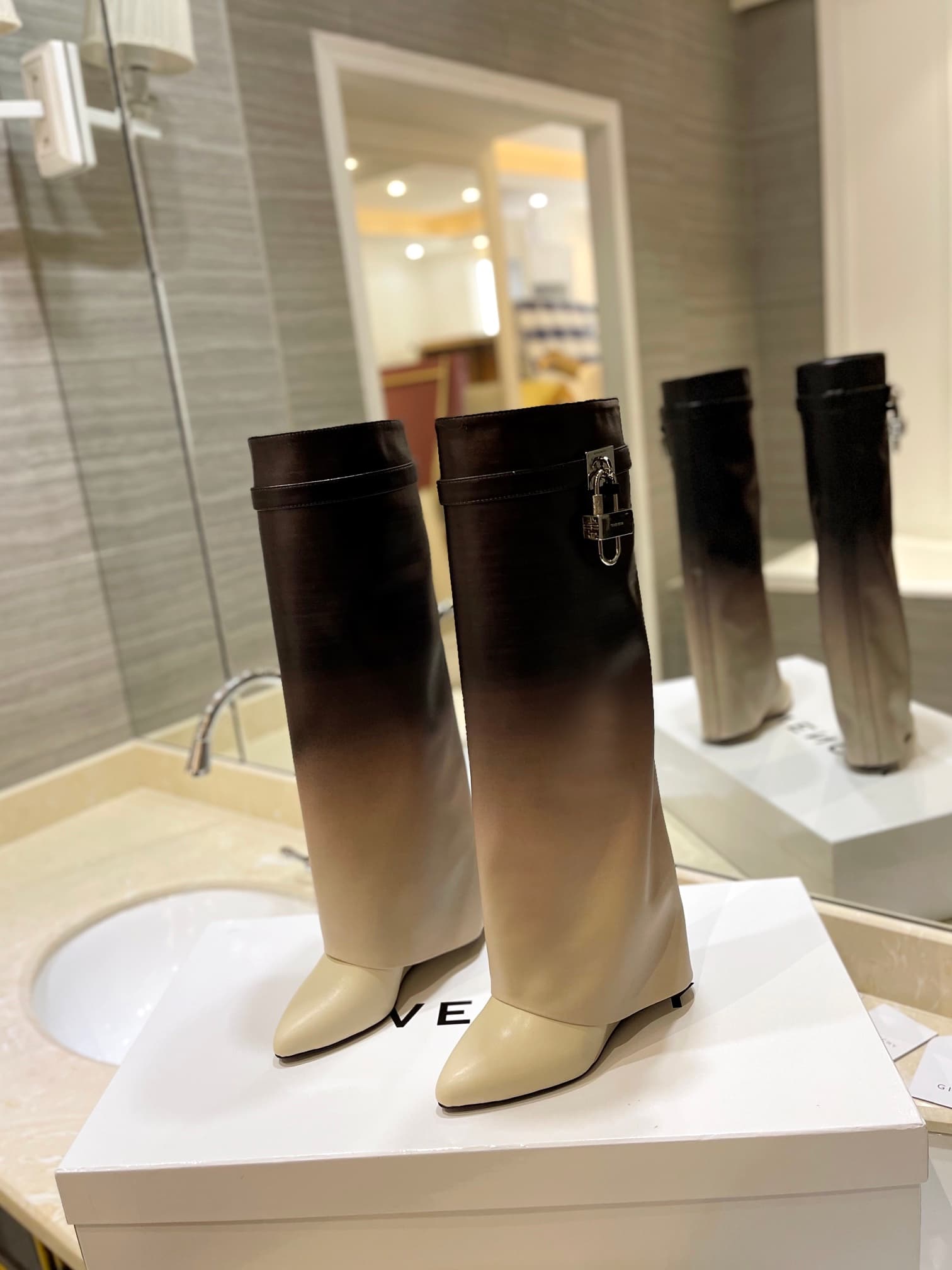 D6551 💰 Authentic version customized for specialty stores — image 2
