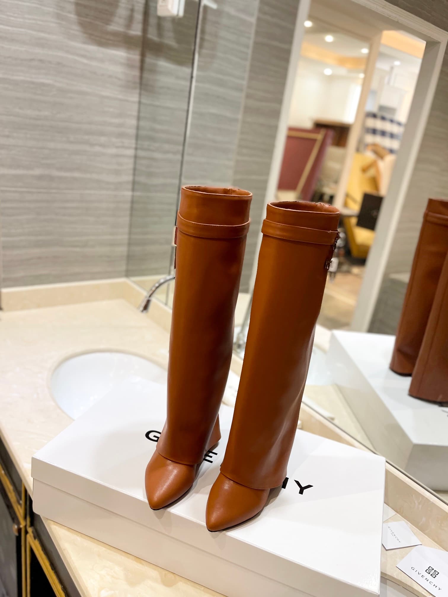 D6548 💰 Authentic, high-quality customized version from the retail store — image 3