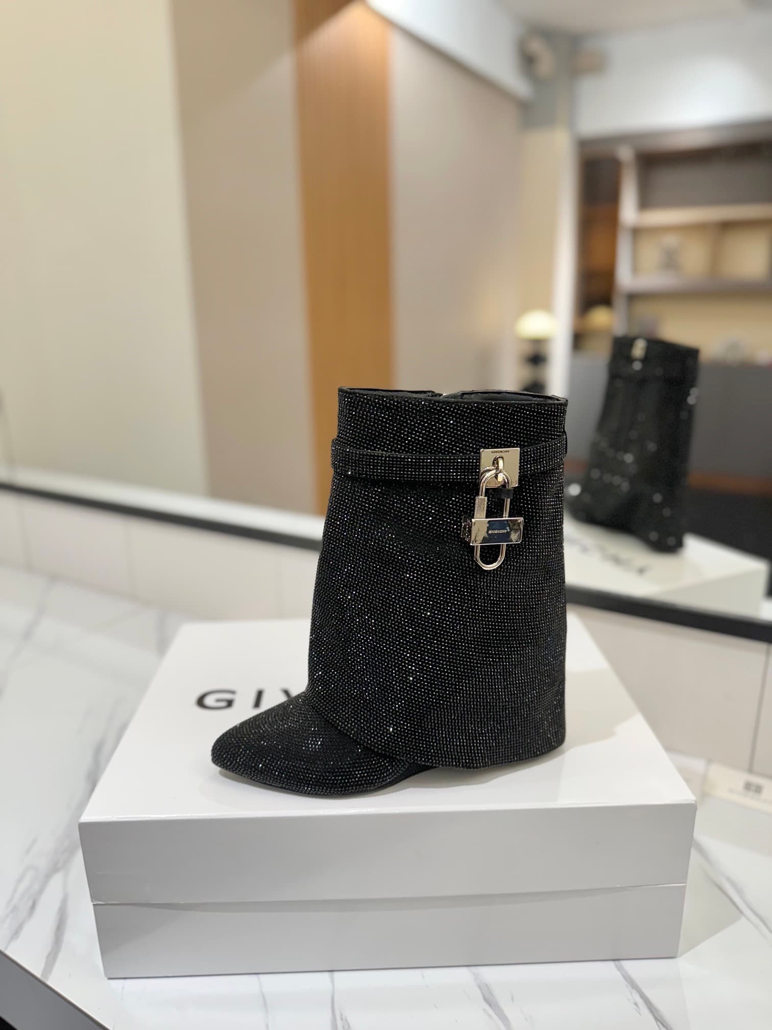 D6593 💰 Authentic, high-quality customized version from the store counter — image 4