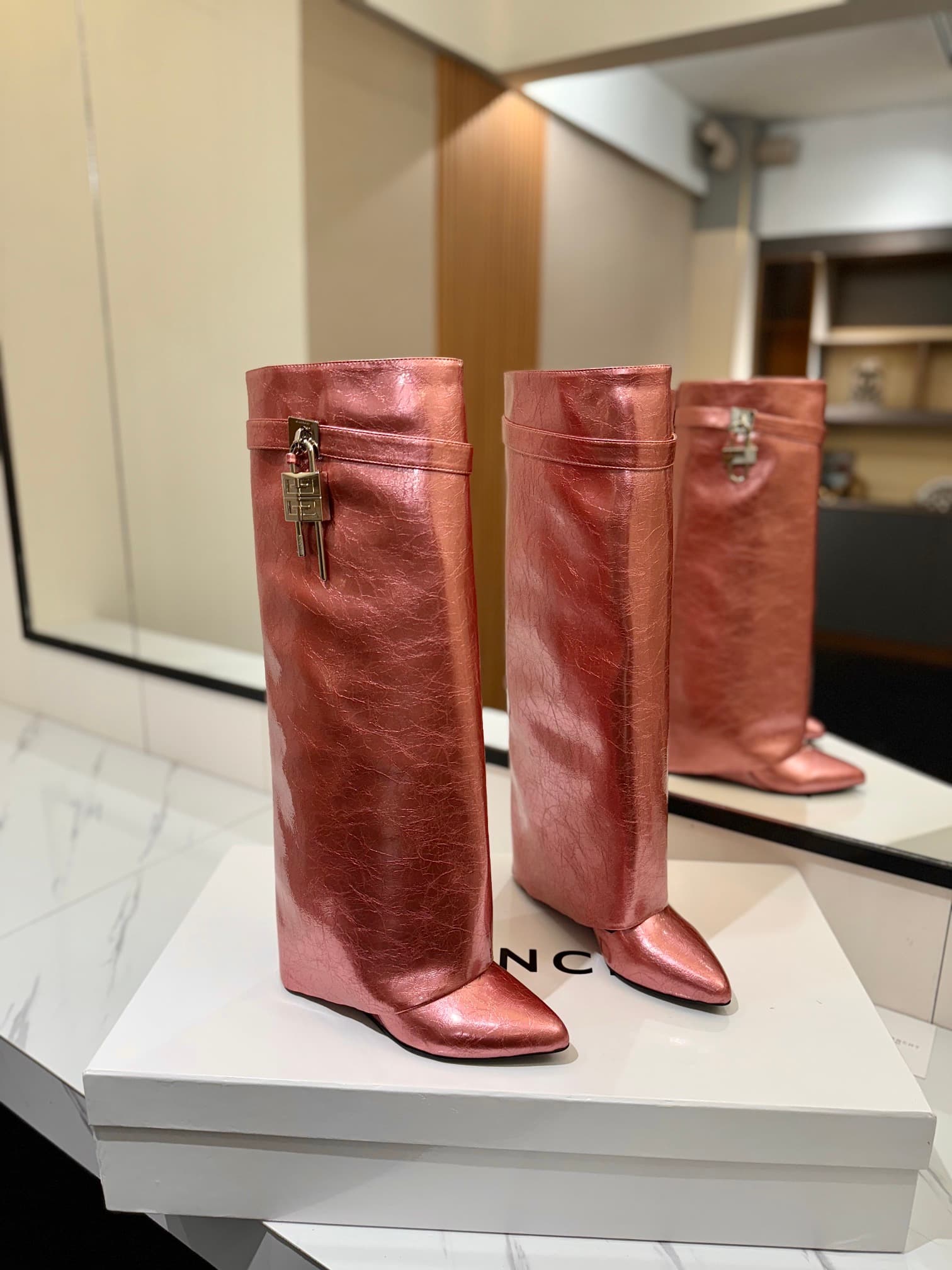 D6603 💰 Authentic version customized for the storefront stores — image 1