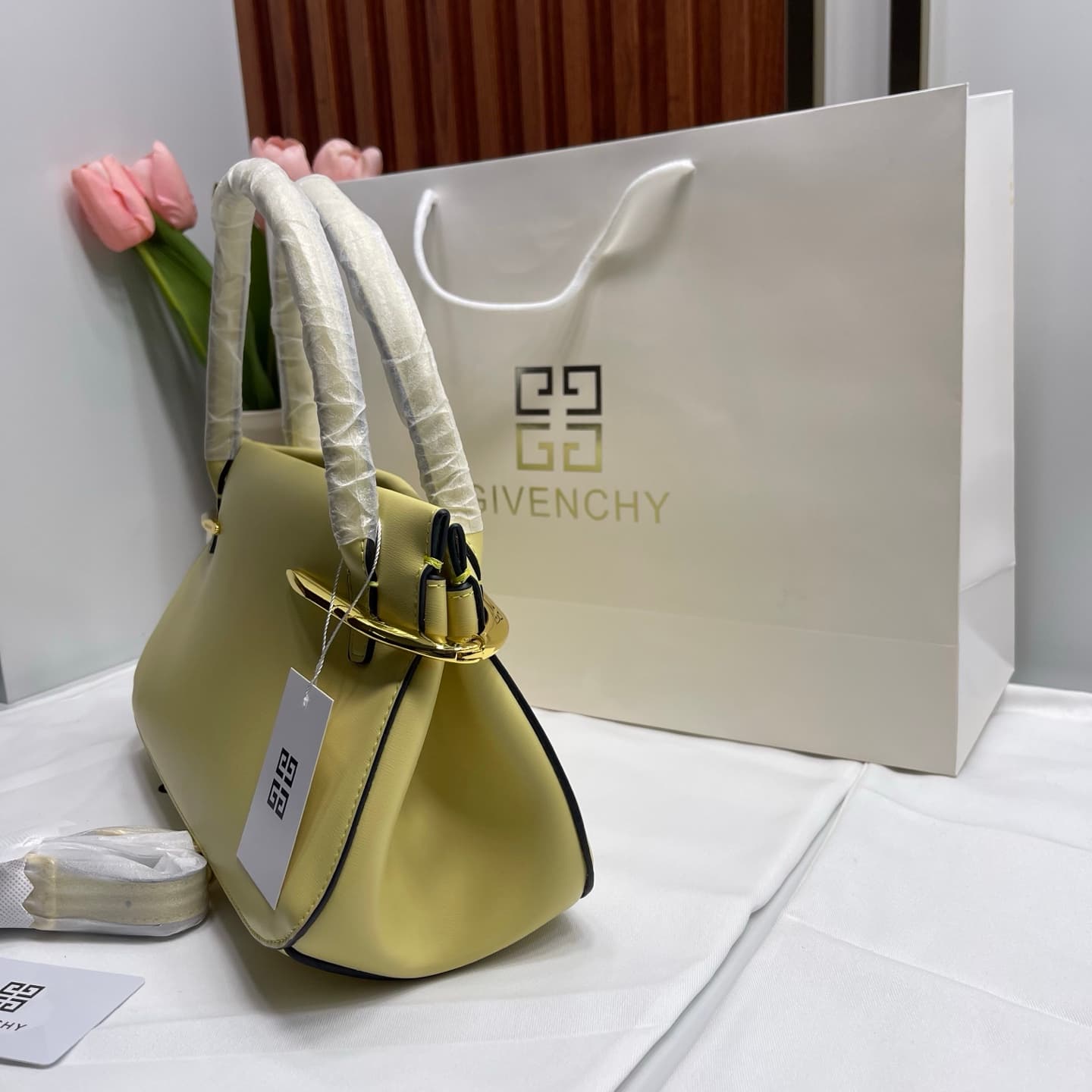 C3249 . New model GIVENCHY Jeansvi: The same type of bag as Jessica Zheng Xiuyan’s nch — image 4