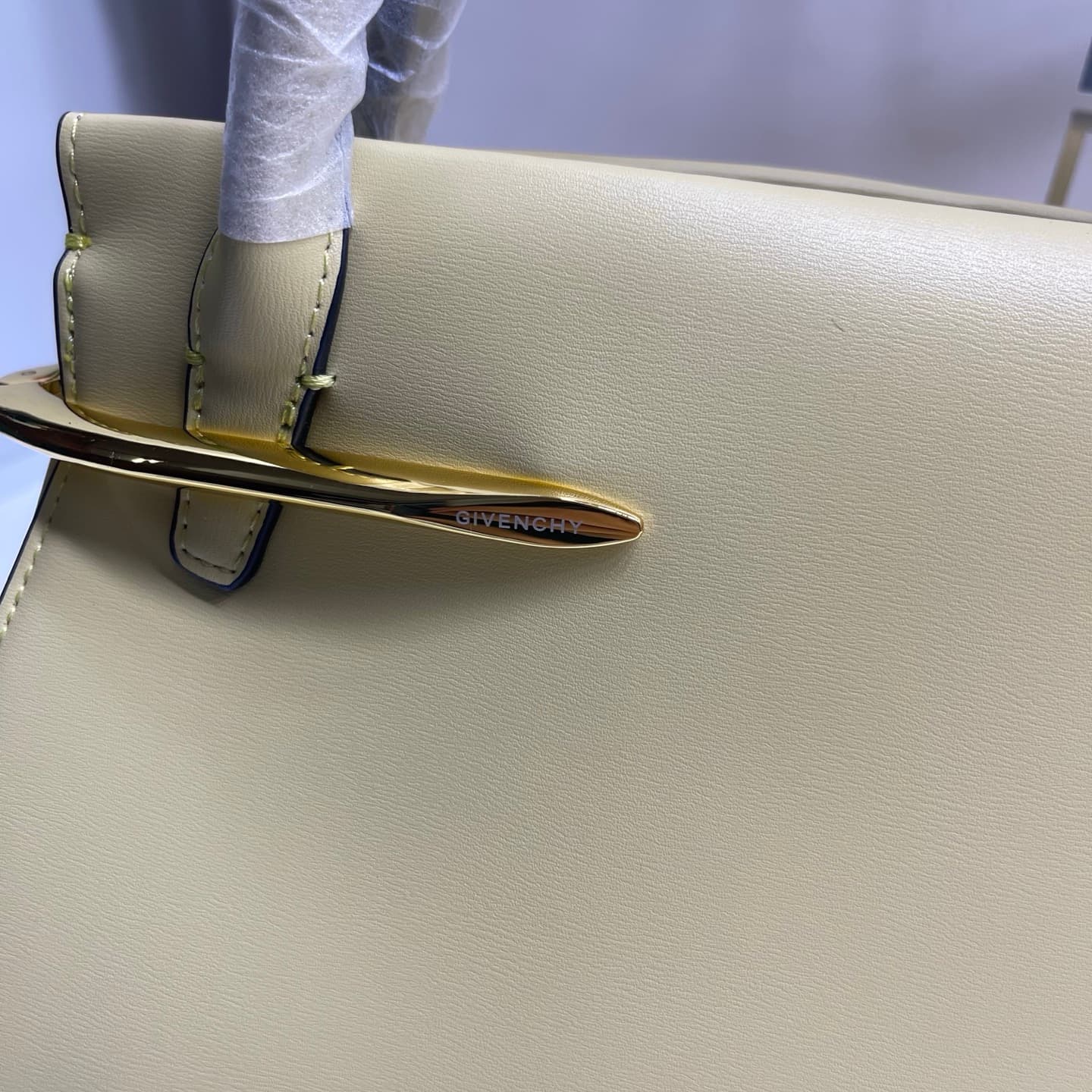C3249 . New model GIVENCHY Jeansvi: The same type of bag as Jessica Zheng Xiuyan’s nch — image 3