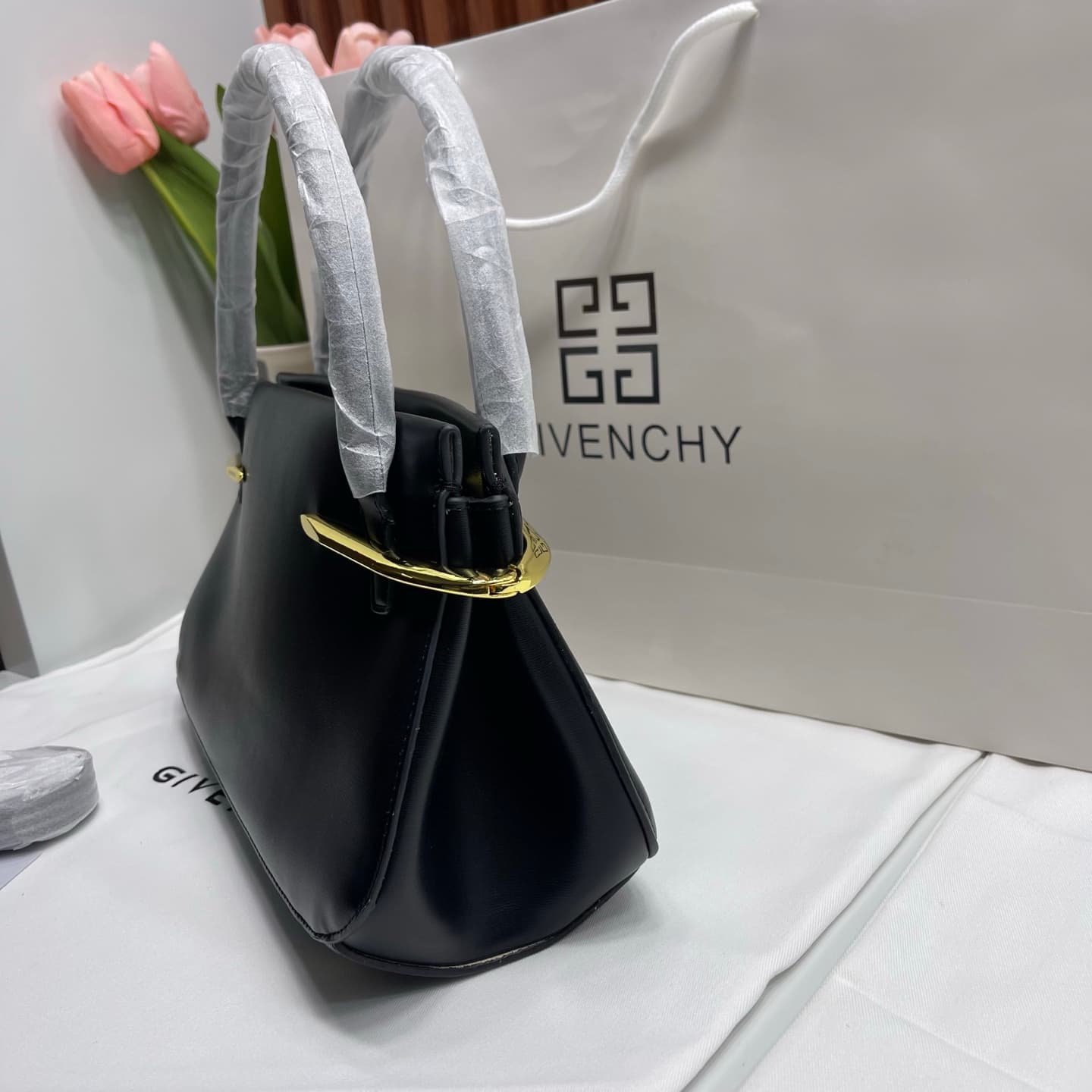 C3248 . New model GIVENCHY Jivchen｜Jessica Zheng Xiuyan’s same-style nch bag — image 4
