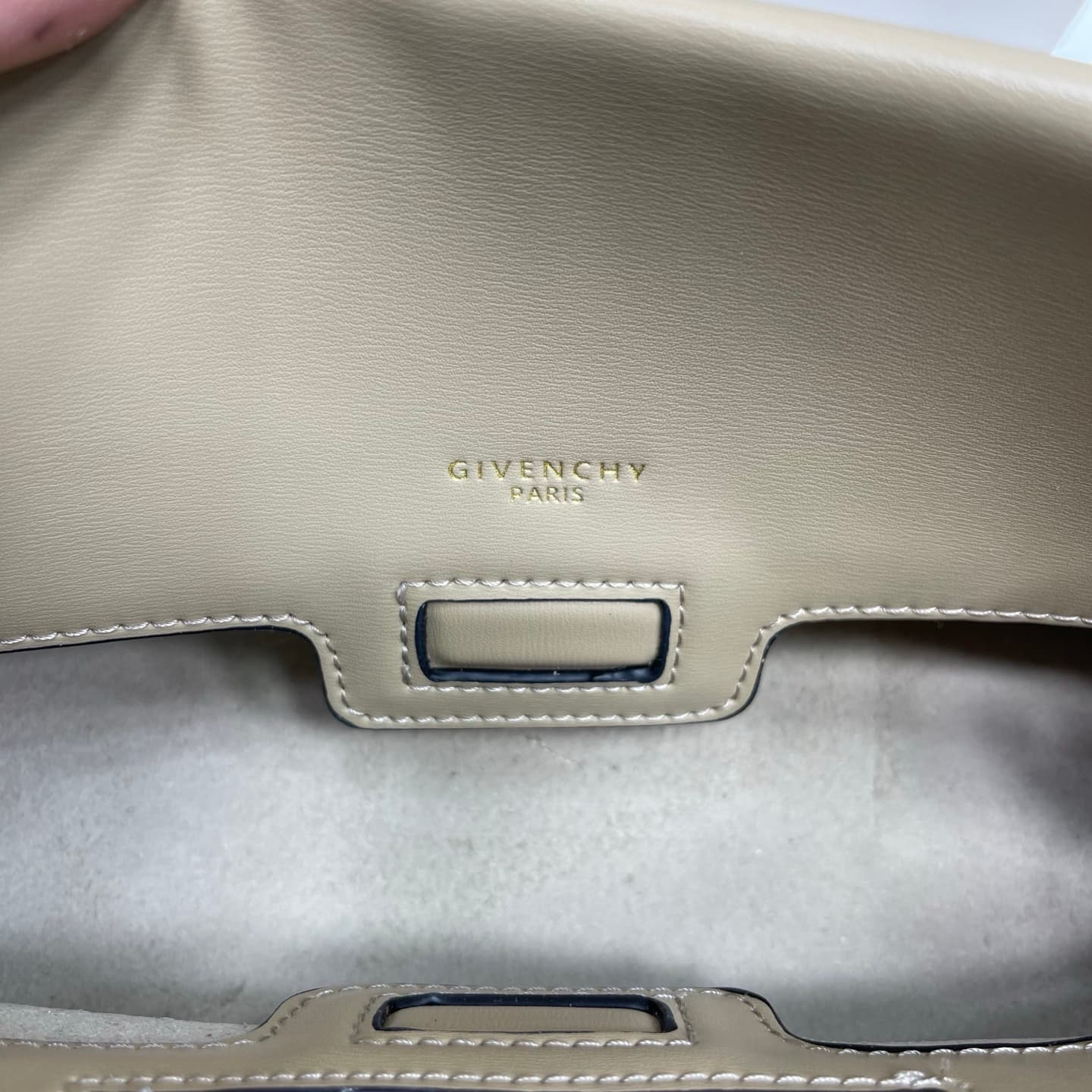 C3246 . New model GIVENCHY Jivchen｜Jessica Zheng Xiuyan’s same-style nch bag — image 6