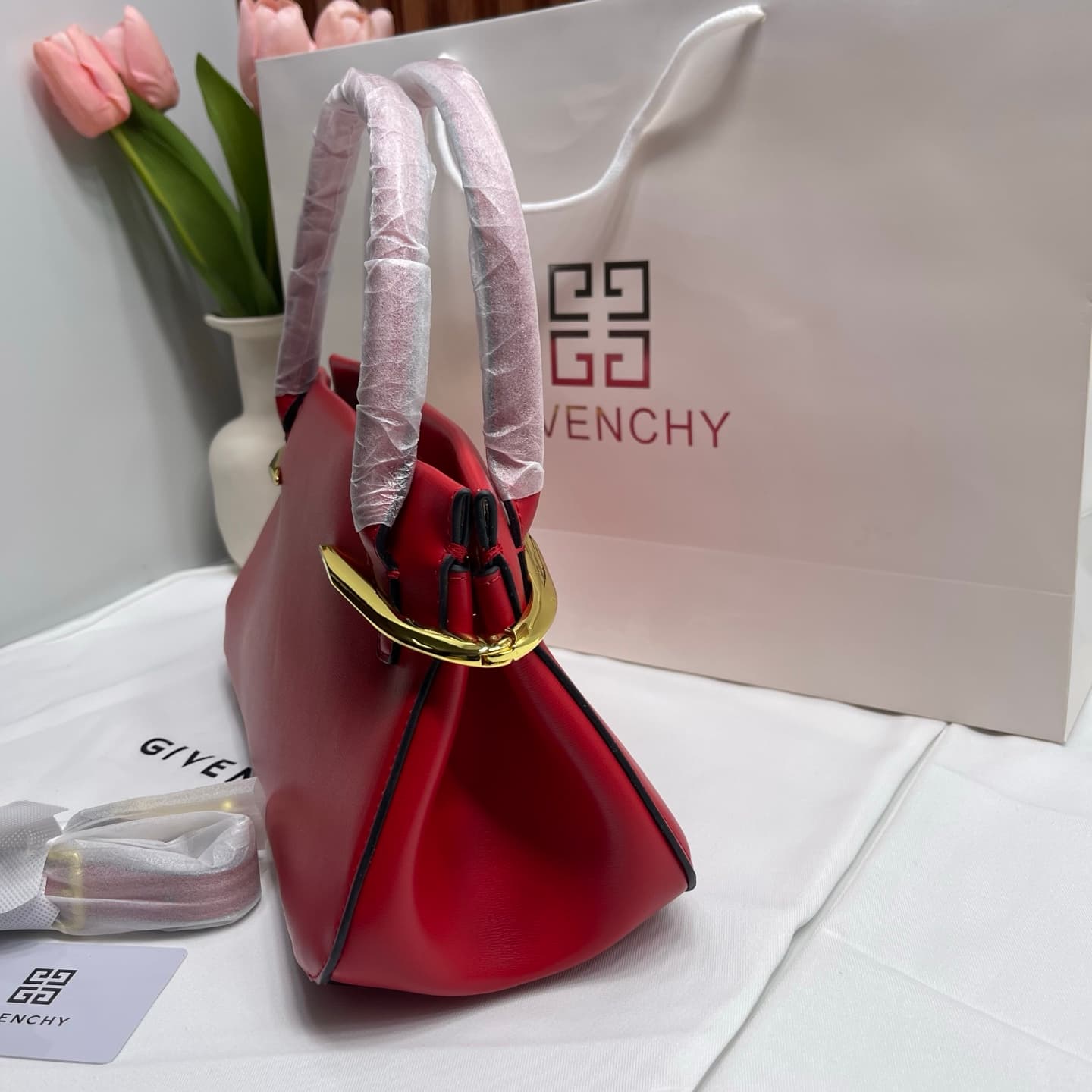 C3245 . New model GIVENCHY Jivhenchi｜Jessica Zheng Xiuyan’s same-style nch bag — image 4