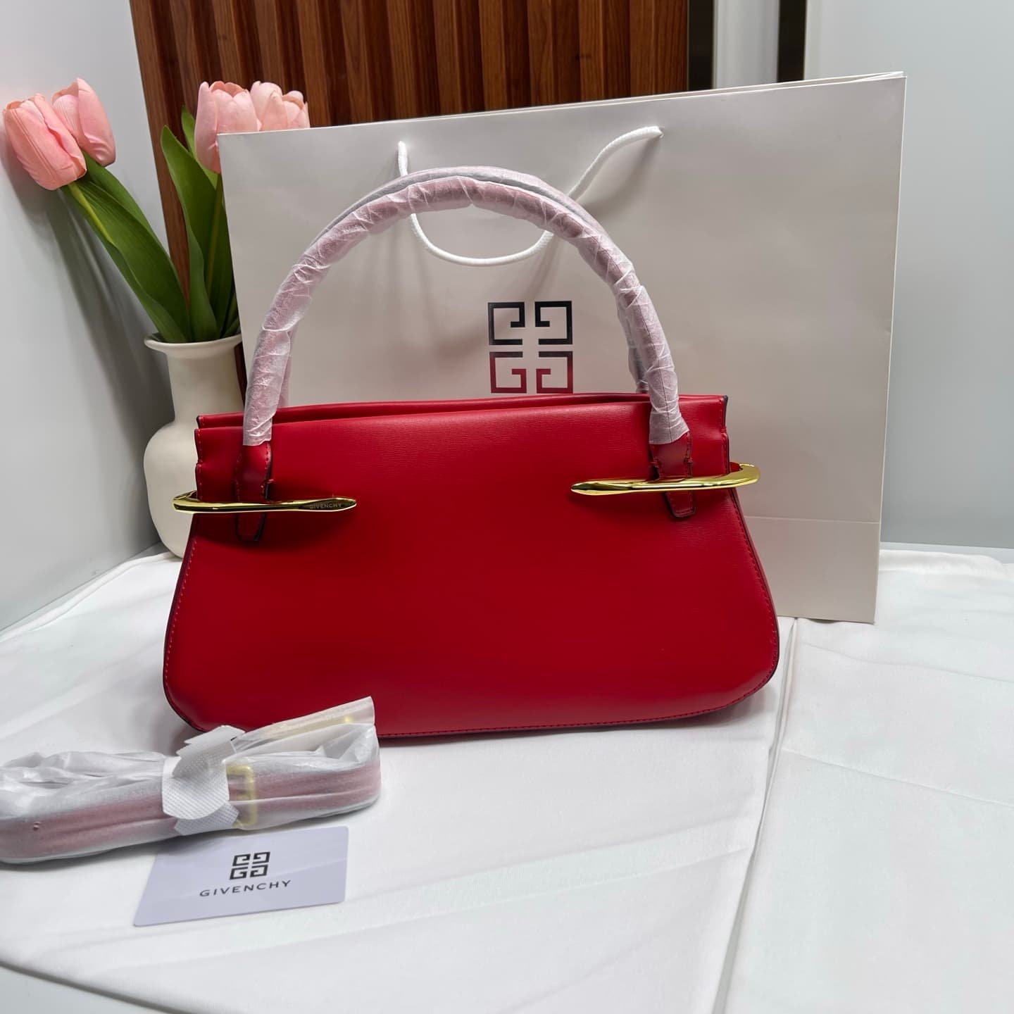 C3245 . New model GIVENCHY Jivhenchi｜Jessica Zheng Xiuyan’s same-style nch bag — image 1