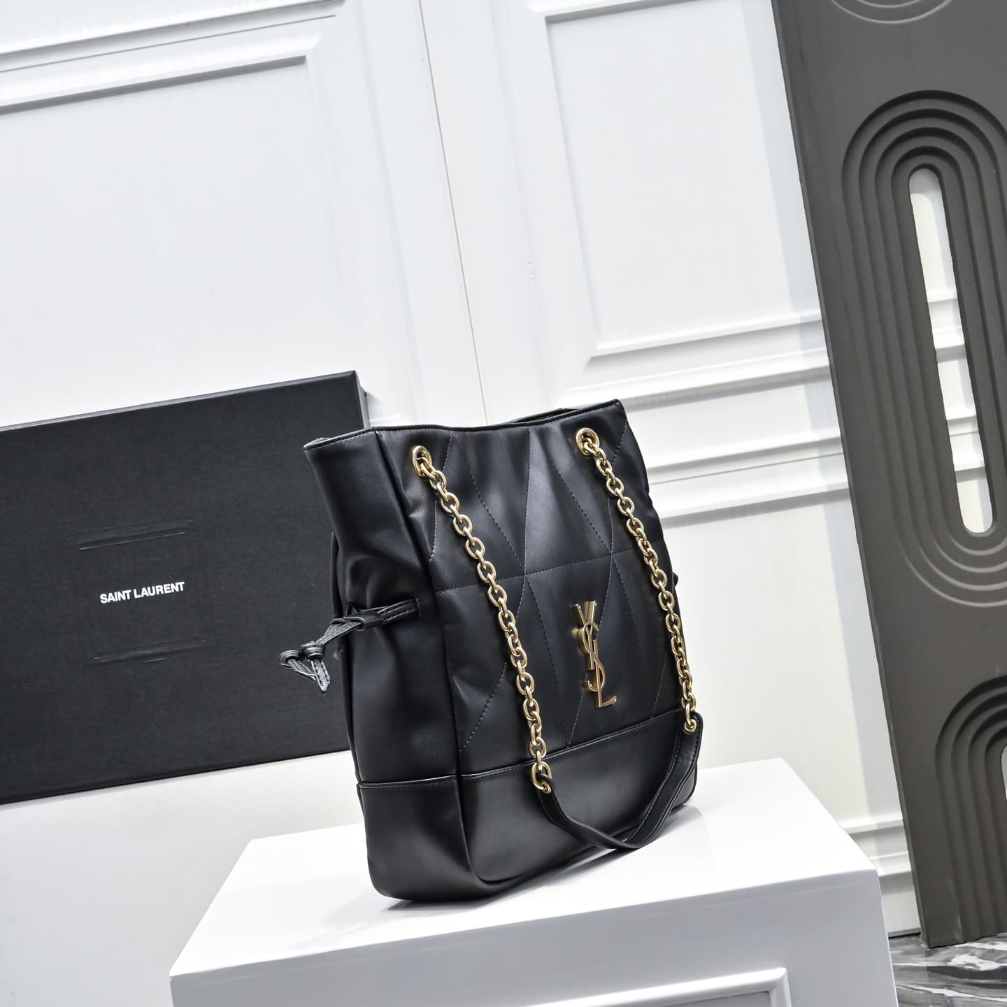 C8554 [Small Size] 🌈 YSL’s new small-size Jamie bag: 4.3 – a large tote bag made of leather. The designer really understands what consumers need! 🉑️ Many tote bags fail to combine beauty and functionality, but this one does! It’s lightweight, has plenty o — image 2