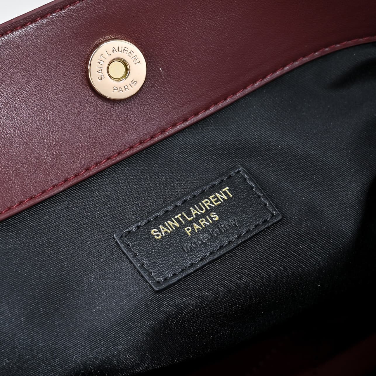 C8552 [Small Size] 🌈 YSL’s new small-size Jamie bag, 4.3 – a large tote bag made of leather. The designer really understands what consumers need! 🉑️ Many tote bags fail to combine beauty and functionality, but this one does! It’s lightweight, has plenty o — image 8