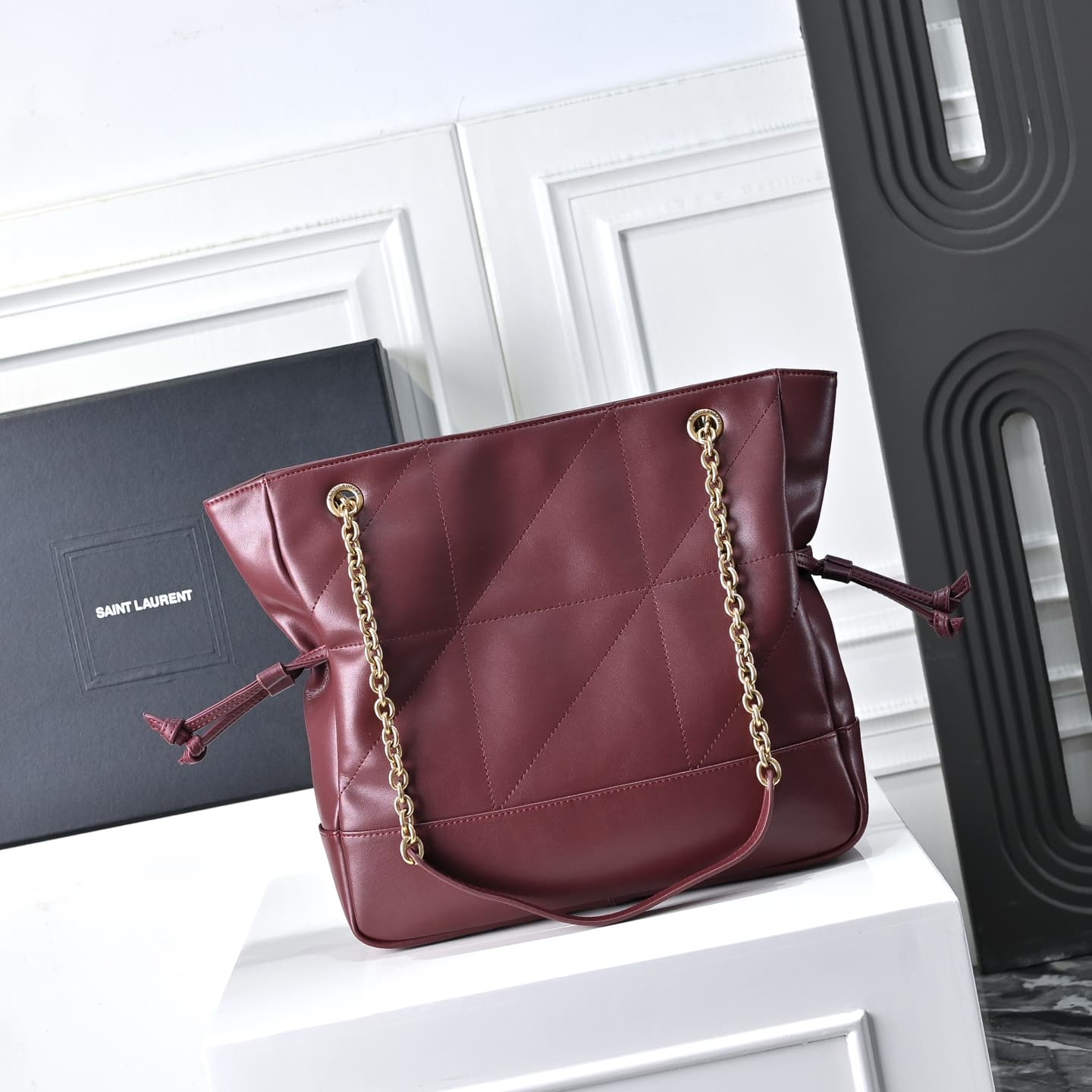 C8552 [Small Size] 🌈 YSL’s new small-size Jamie bag, 4.3 – a large tote bag made of leather. The designer really understands what consumers need! 🉑️ Many tote bags fail to combine beauty and functionality, but this one does! It’s lightweight, has plenty o — image 3