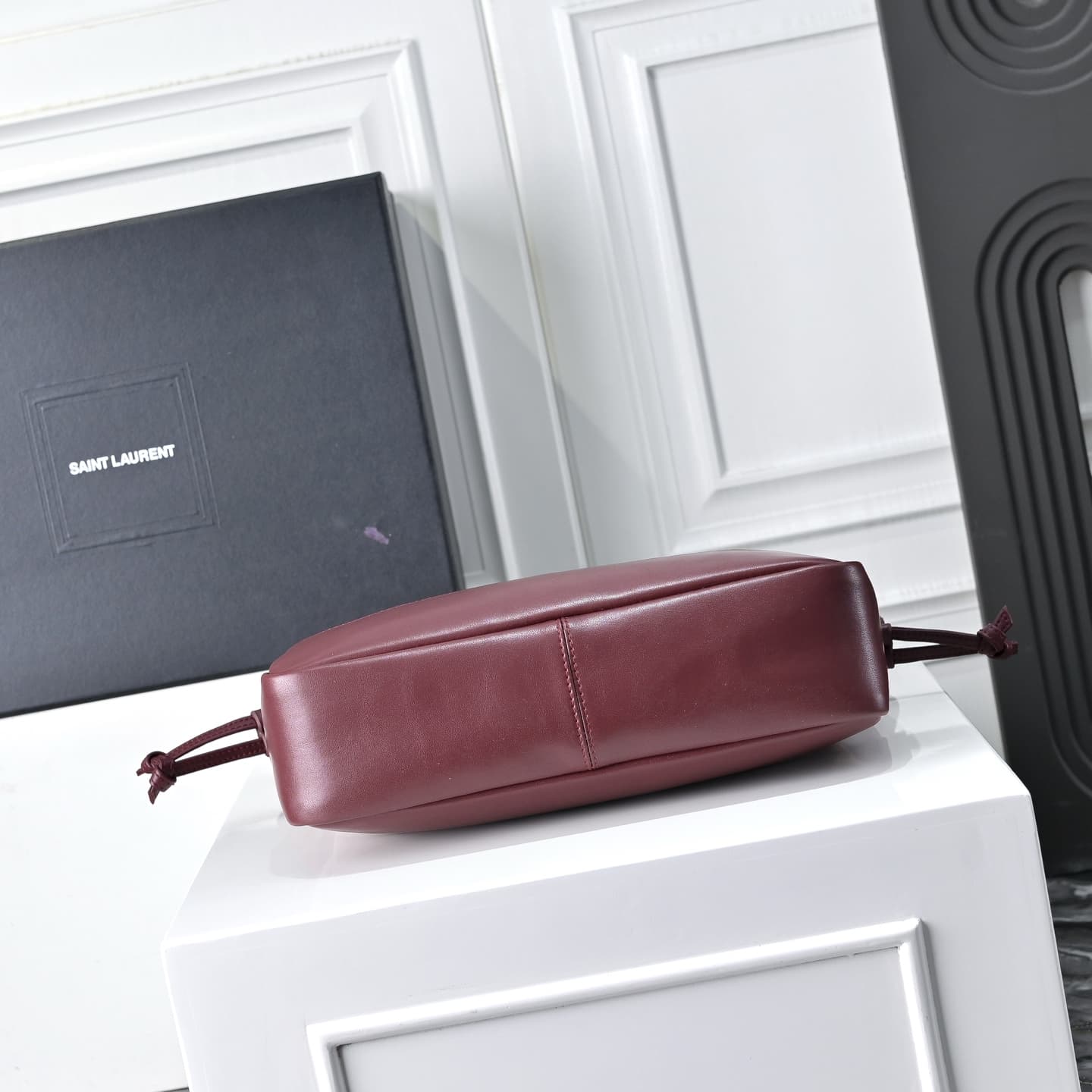 C8552 [Small Size] 🌈 YSL’s new small-size Jamie bag, 4.3 – a large tote bag made of leather. The designer really understands what consumers need! 🉑️ Many tote bags fail to combine beauty and functionality, but this one does! It’s lightweight, has plenty o — image 5